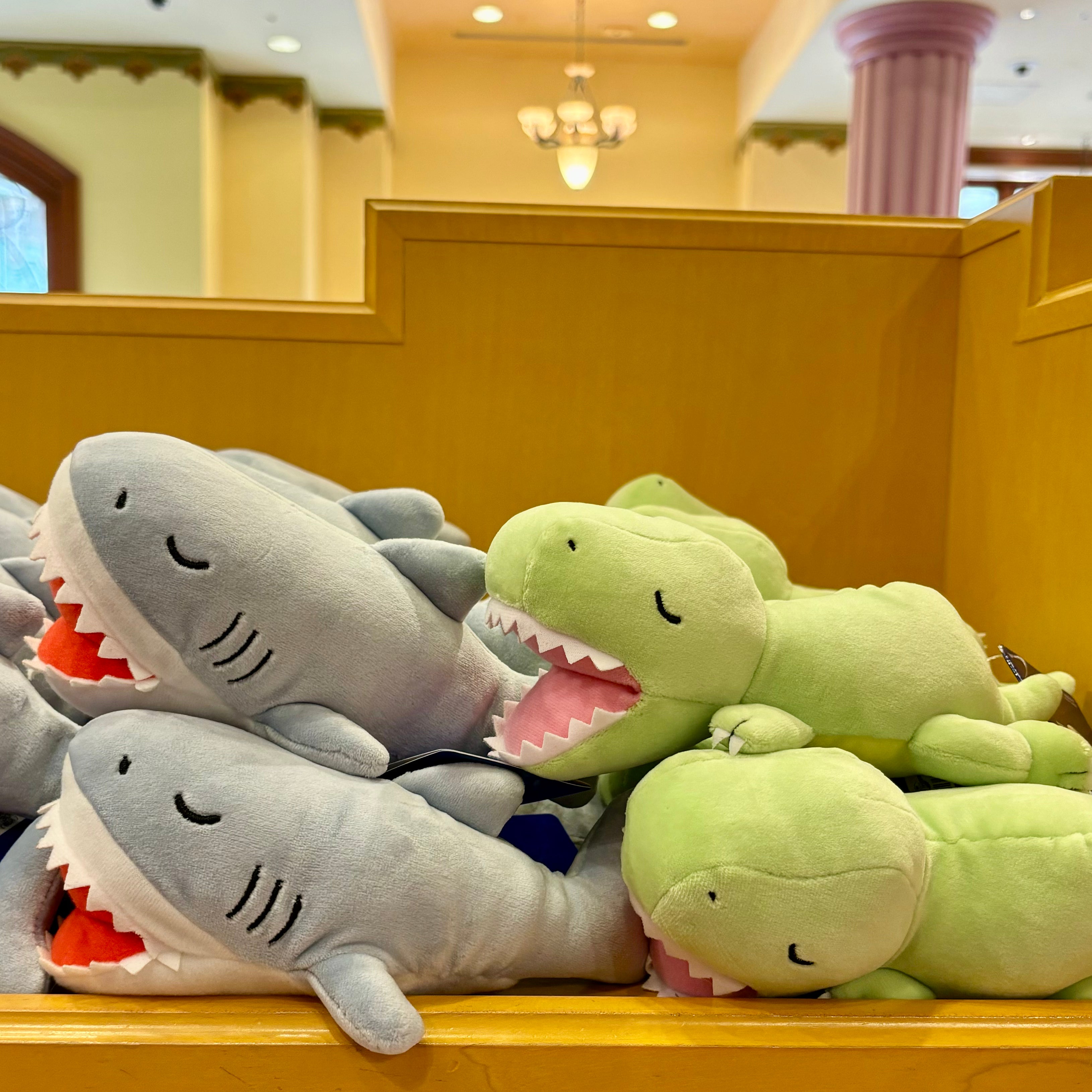 【訂貨】USJ 侏羅紀恐龍 大白鯊 Wrist Rest 手腕墊 手枕