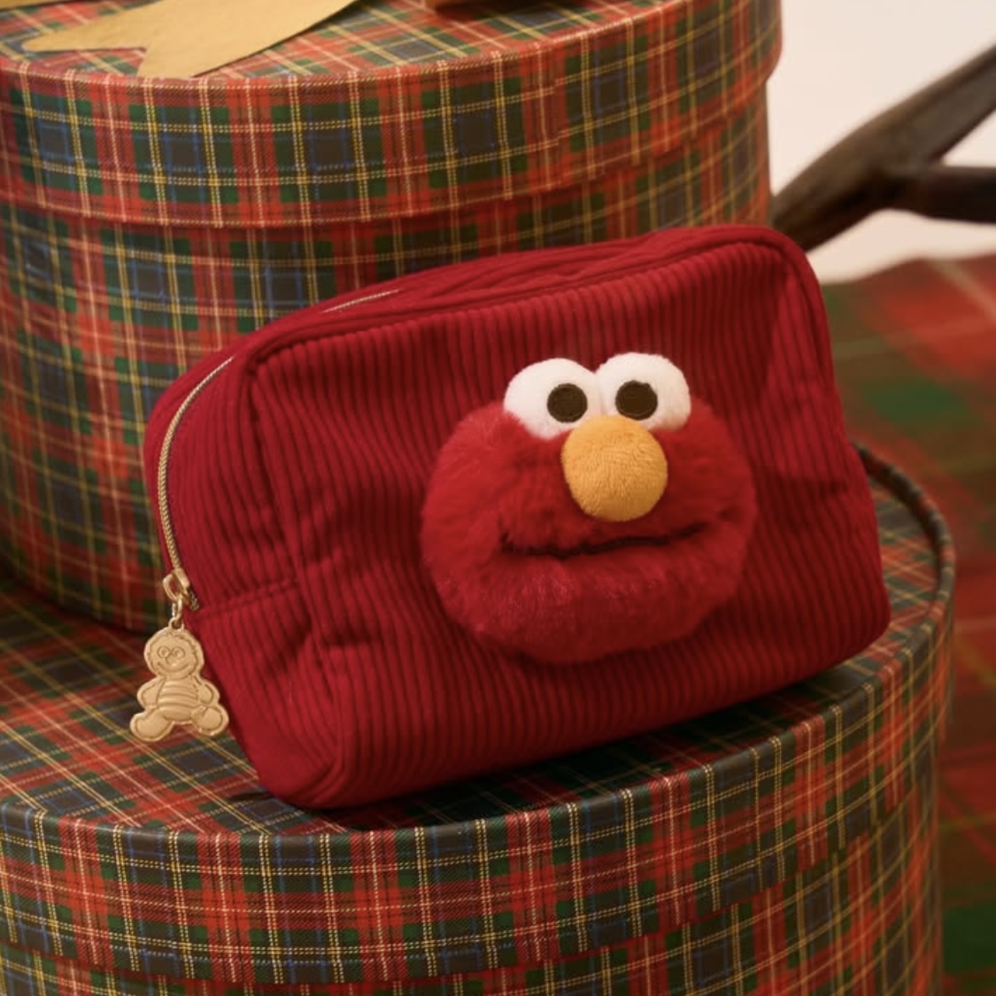 【訂貨】Sesame Street Market Cozy Holiday - Face Pouch 化妝袋 (Elmo)