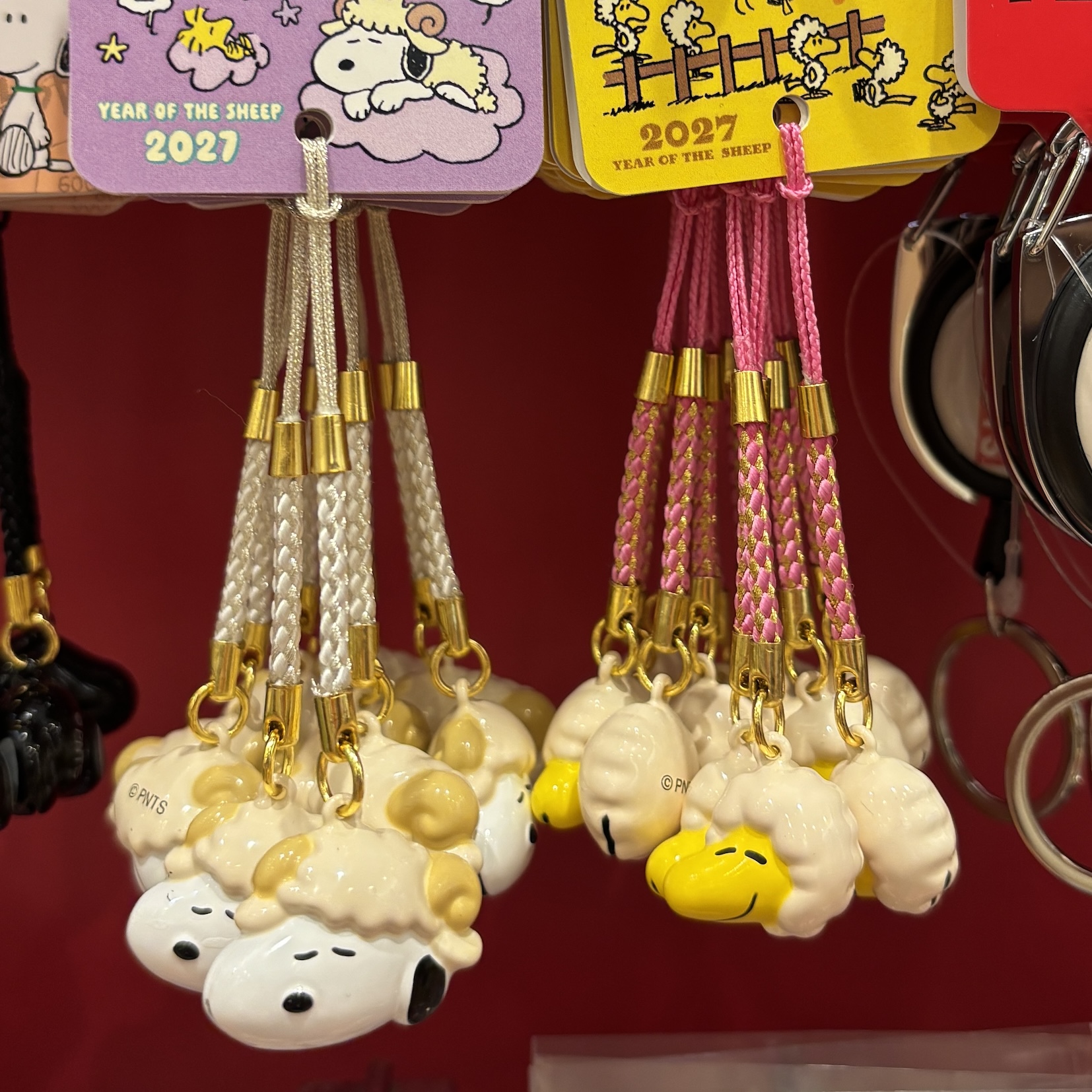 【預訂｜9月】Umeda Snoopy Fest. 2026 阪急展 - Snoopy & Woodstock 羊年生肖系列 鈴鐺掛飾