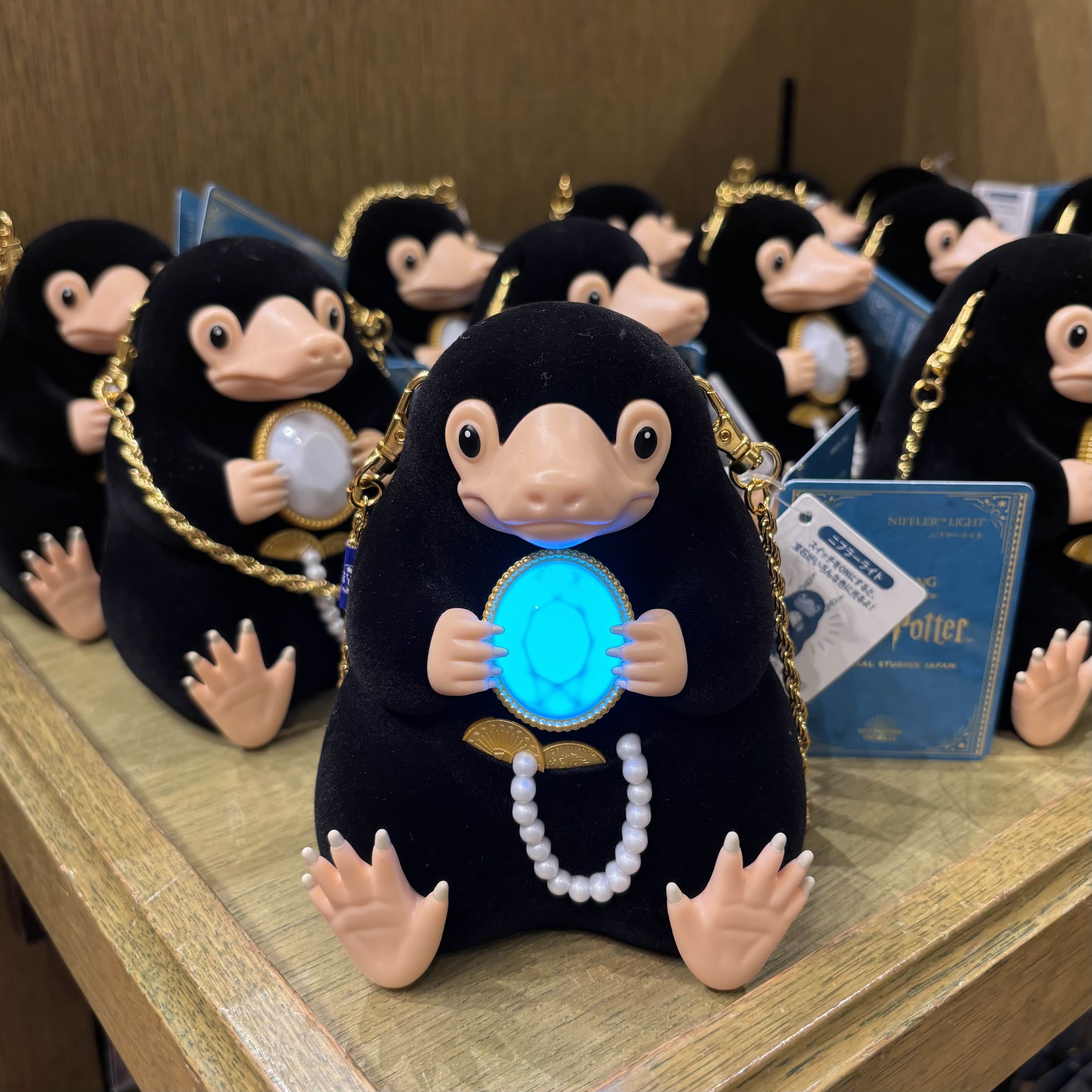 【訂貨】USJ 哈利波特 怪獸與牠們的產地 玻璃獸 發光寶石 公仔 玩偶