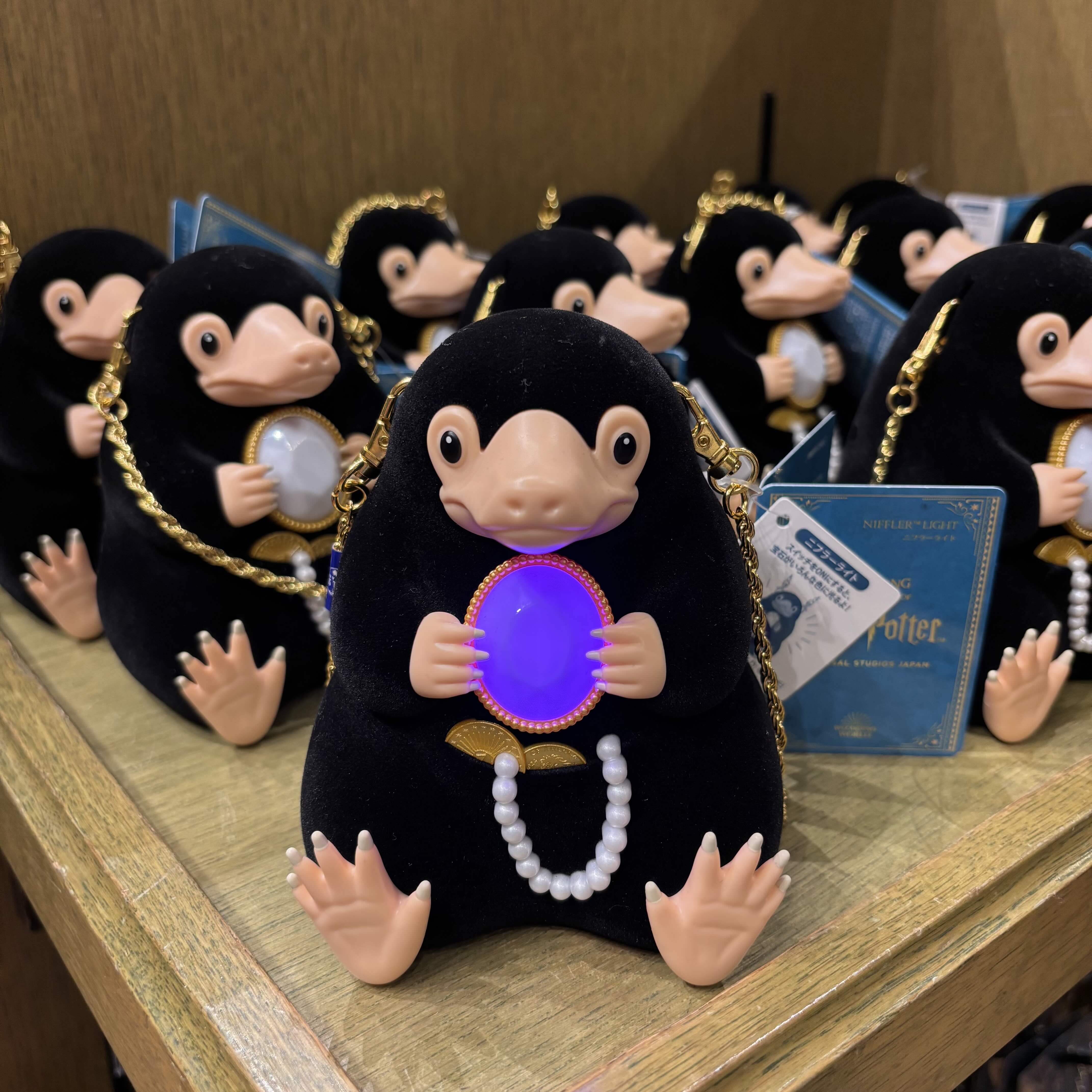 【訂貨】USJ 哈利波特 怪獸與牠們的產地 玻璃獸 發光寶石 公仔 玩偶