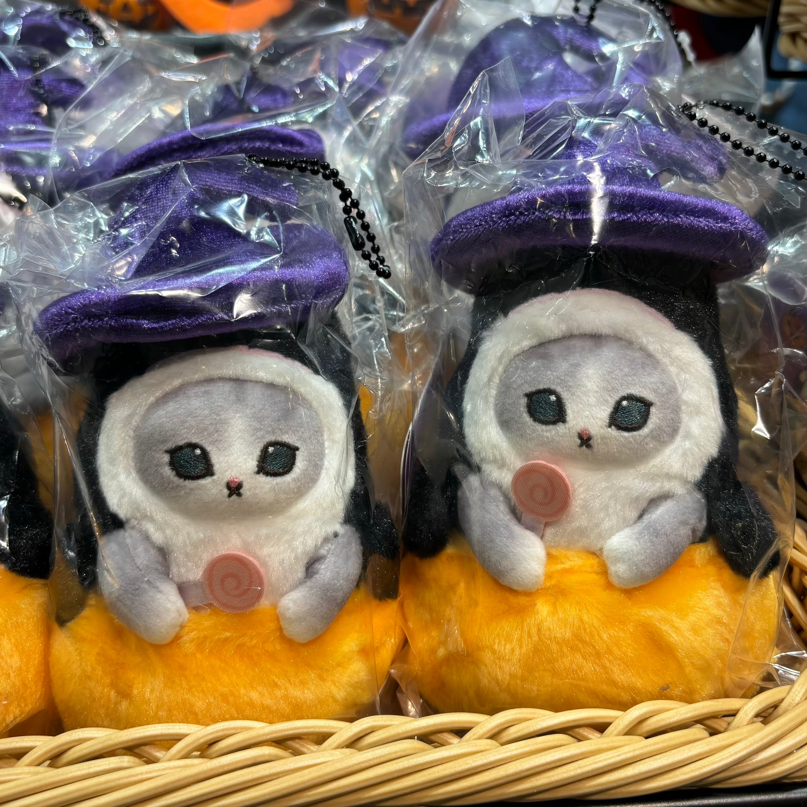 Mofusand Trick or Treat Halloween Pumpkin Plush Chain 