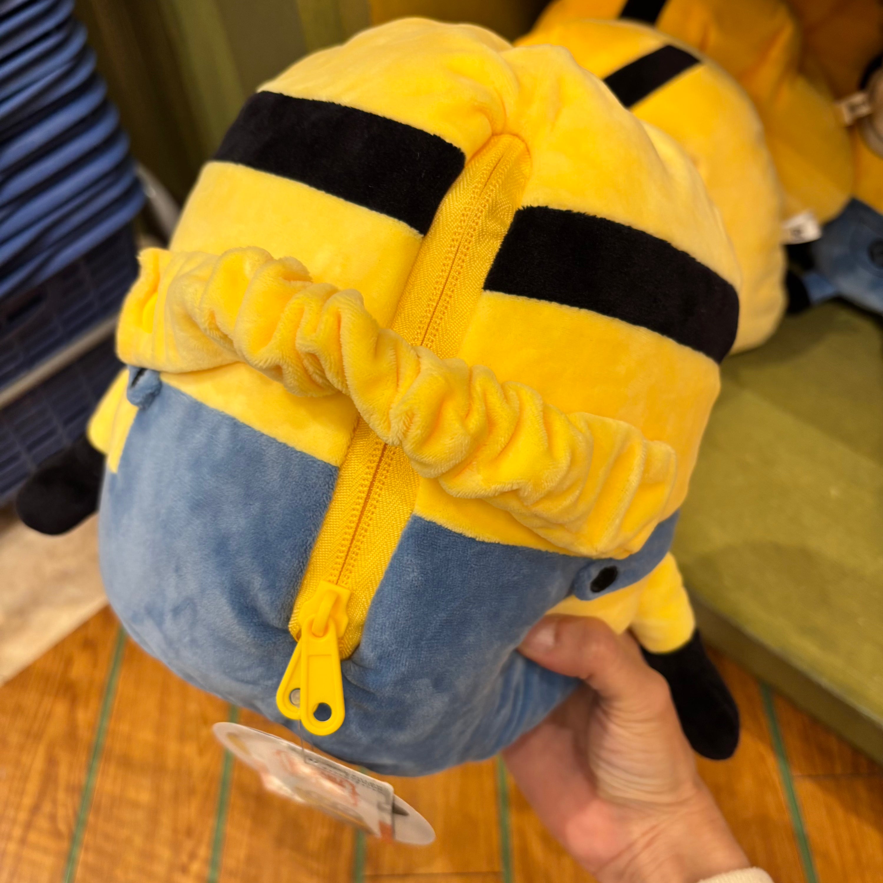 USJ Minions Bob 公仔旅行頸枕 Travel Pillow