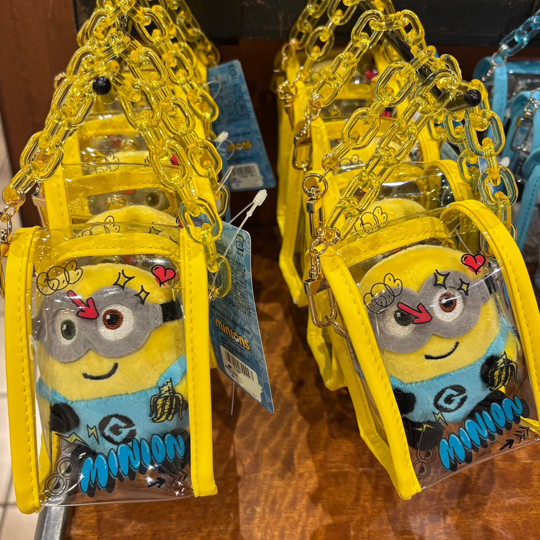 【訂貨】USJ Minions Bob 迷你公仔 連痛袋 透明娃包