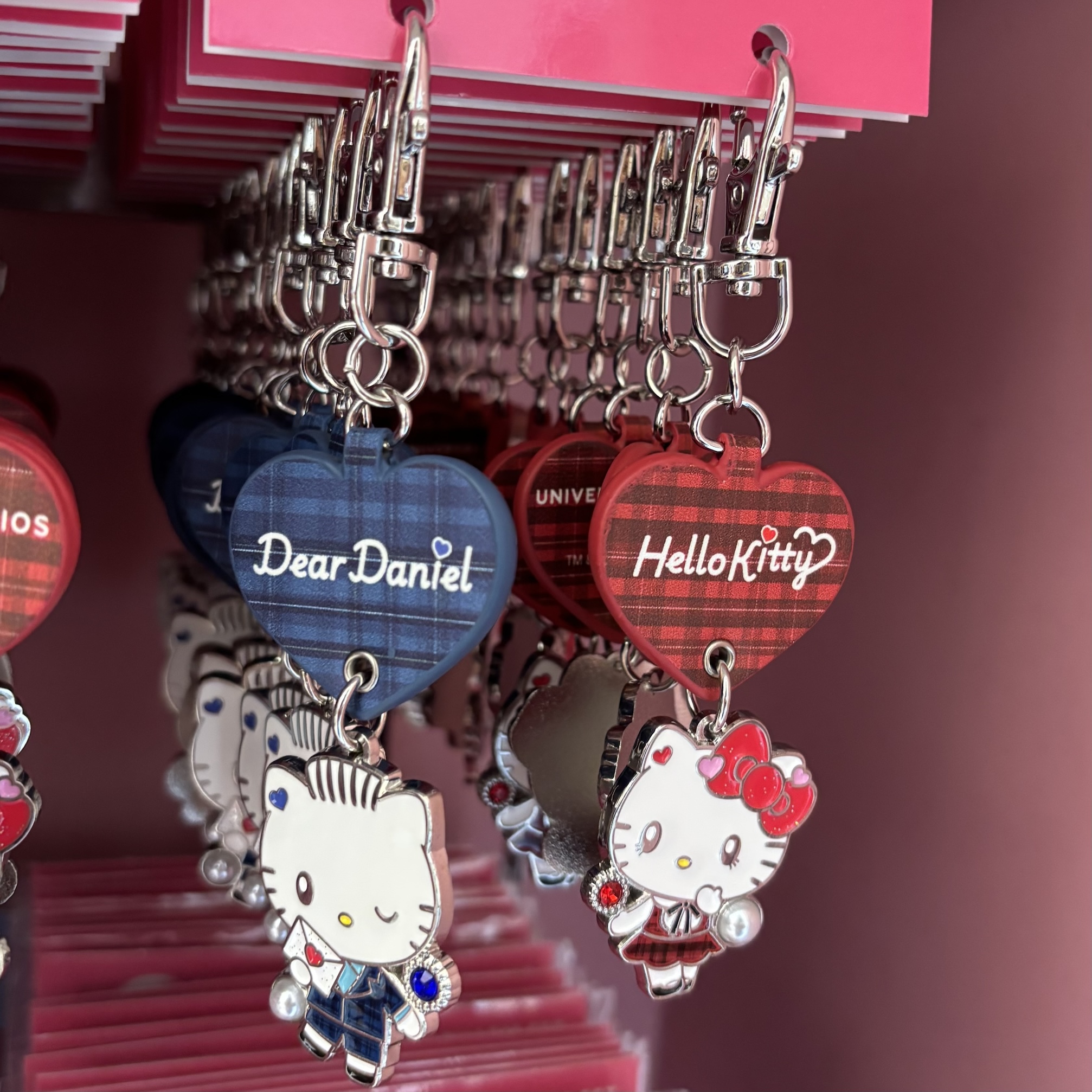 【訂貨】USJ Hello Kitty & Dear Daniel 鑰匙扣套裝
