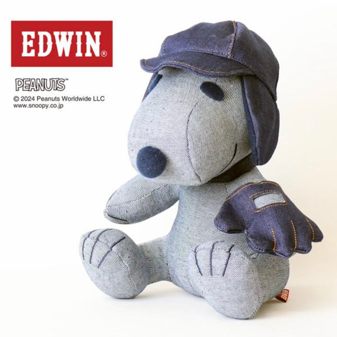 Edwin x Snoopy 牛仔布棒球公仔