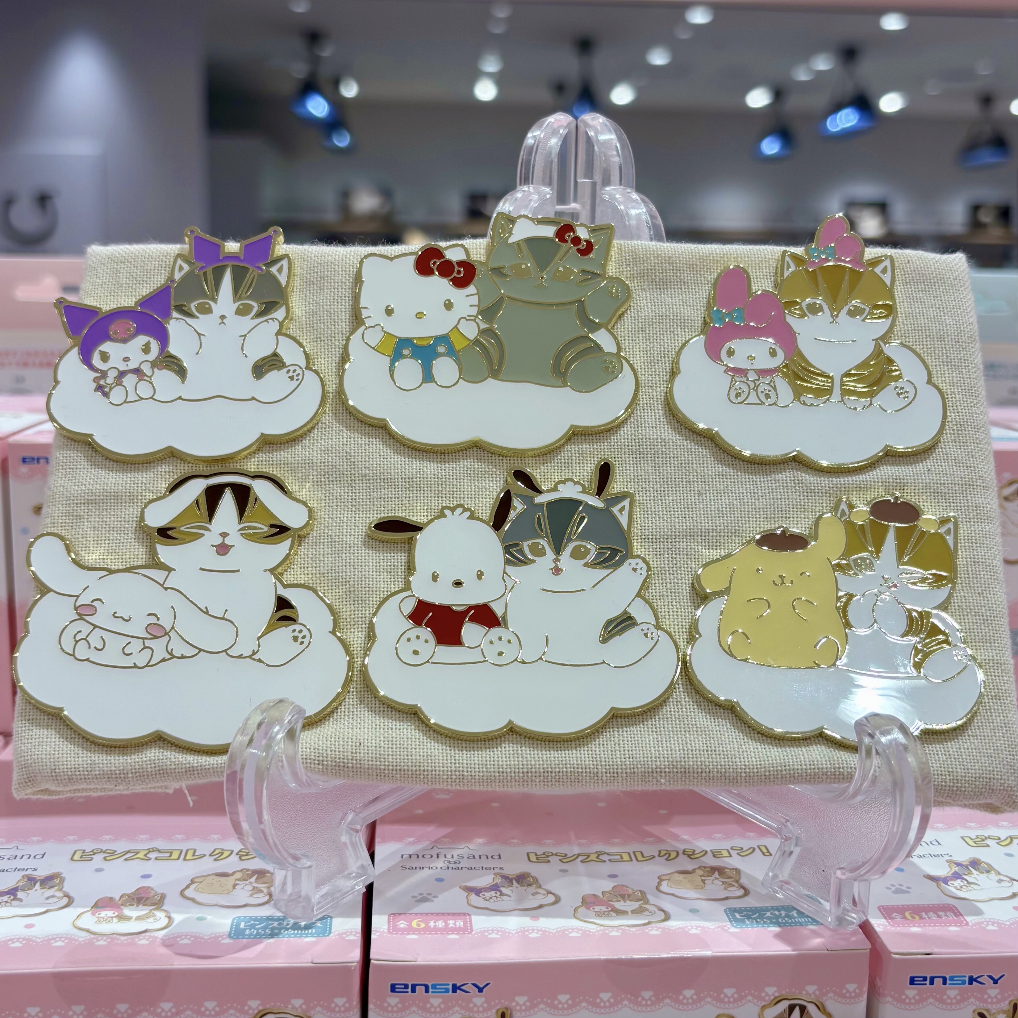 【預訂｜5月】Mofusand x Sanrio 聯乘系列 第三彈 - 金屬襟章（盲盒）