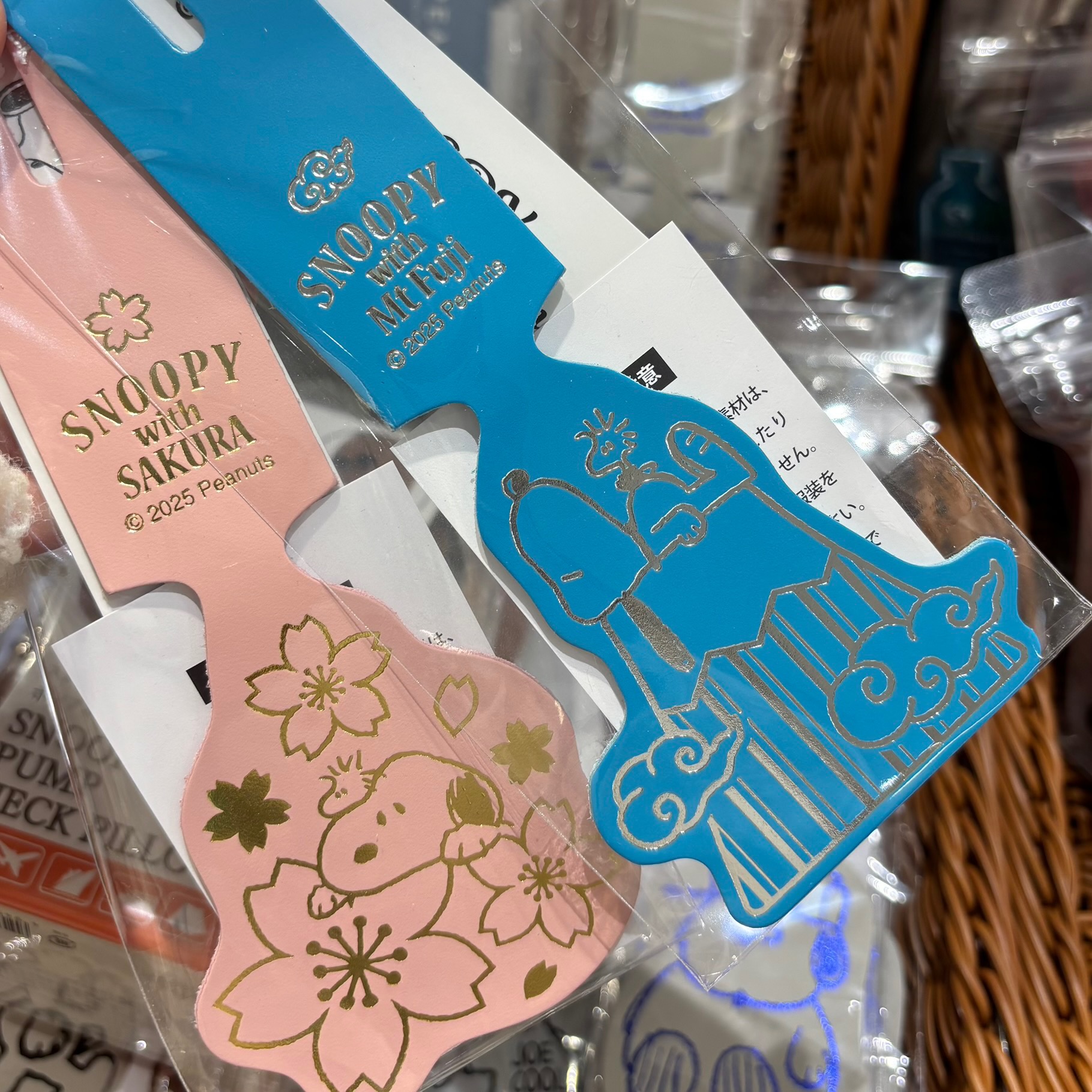 【訂貨】Peanuts Snoopy 日本製牛皮行李牌 - 櫻花 / 富士山