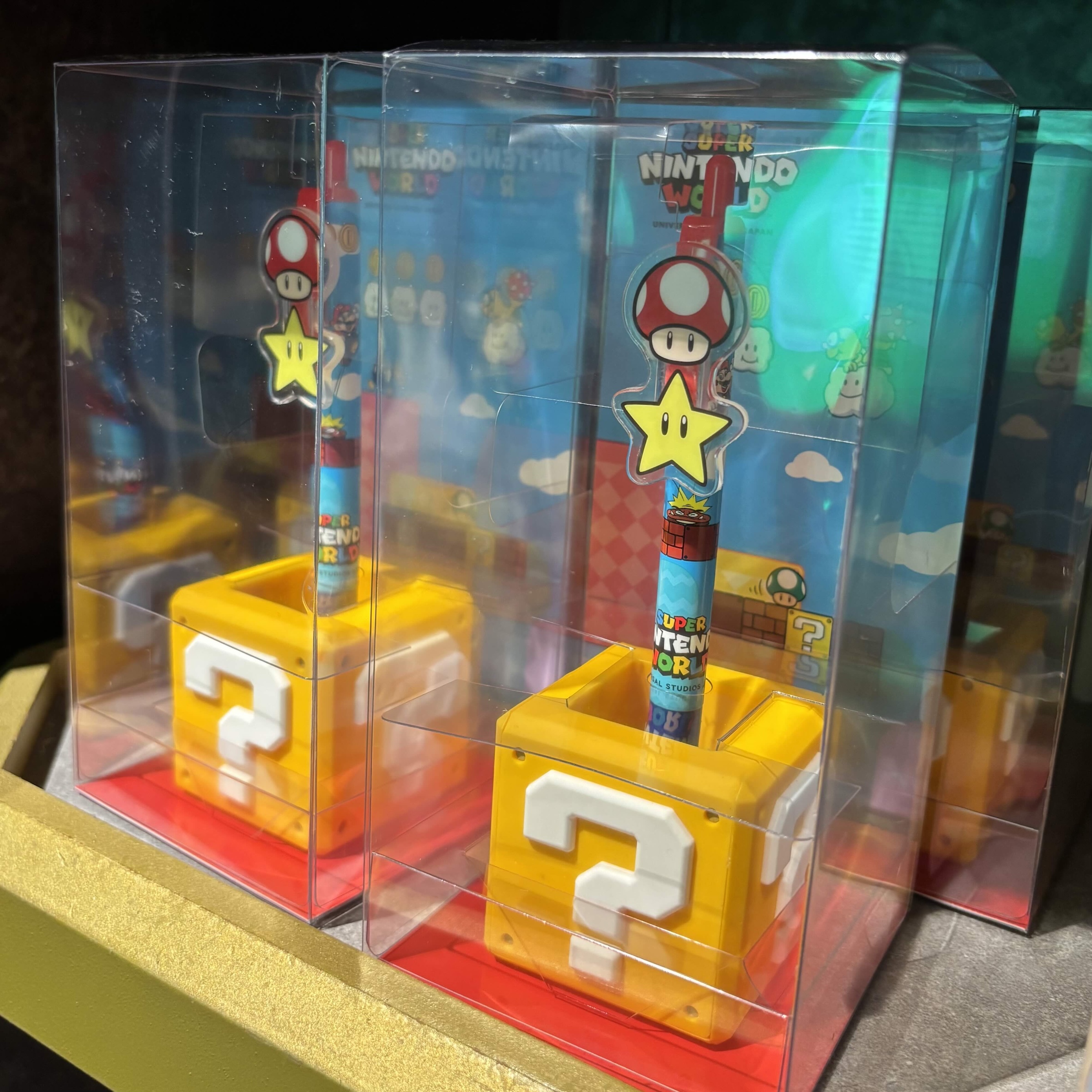 【訂貨】USJ Mario 問號方塊筆座連原子筆