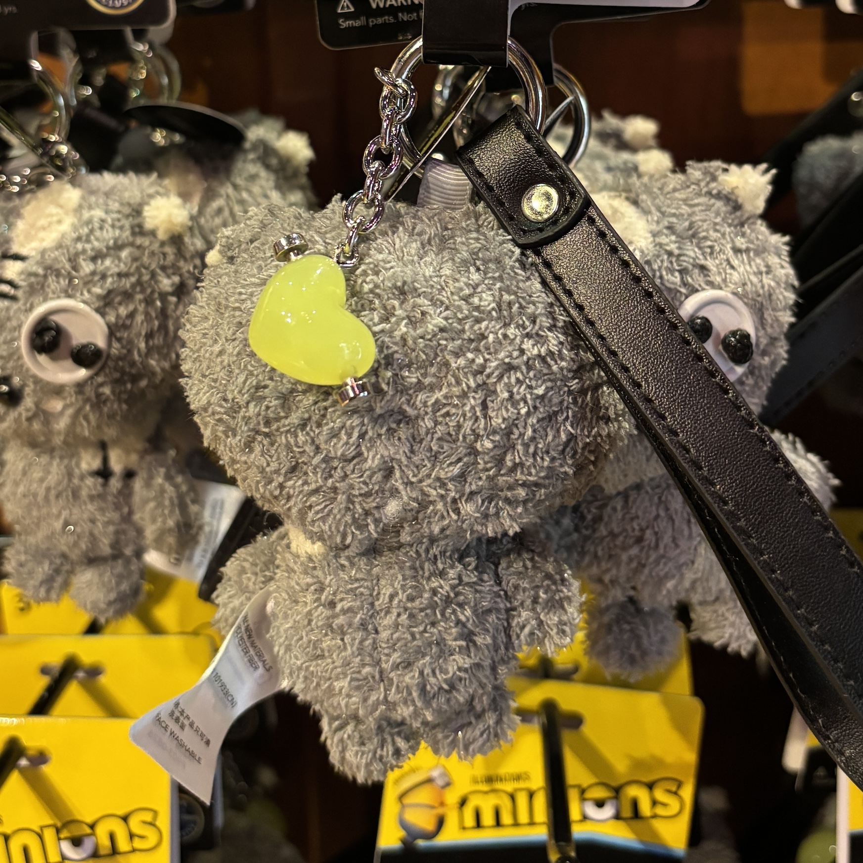 【訂貨】USJ Halloween 2026 Monster Minions - 喪屍Tim 公仔掛飾（夜光）