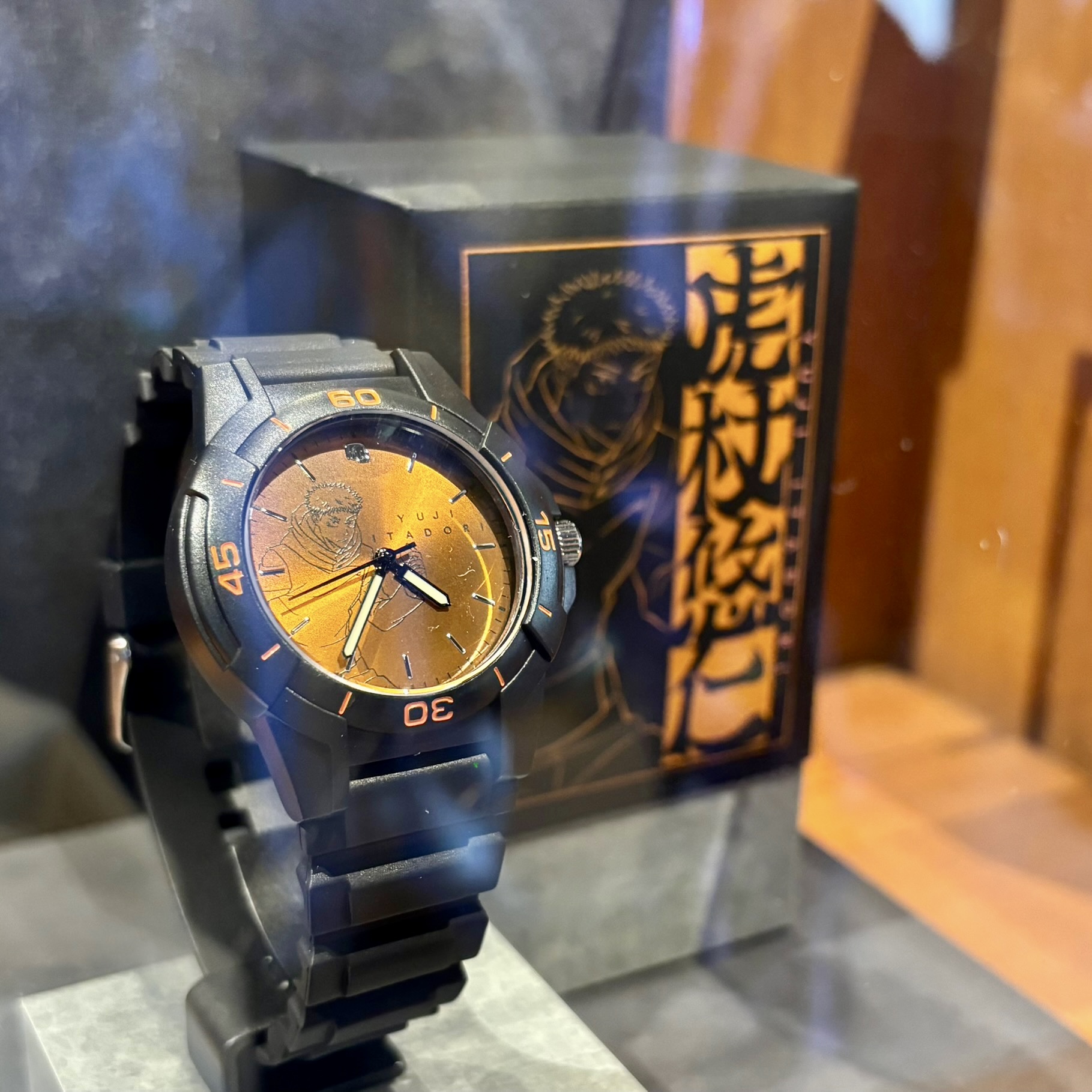 Order】USJ Jujutsu Kaisen Yuji Itadori Watch