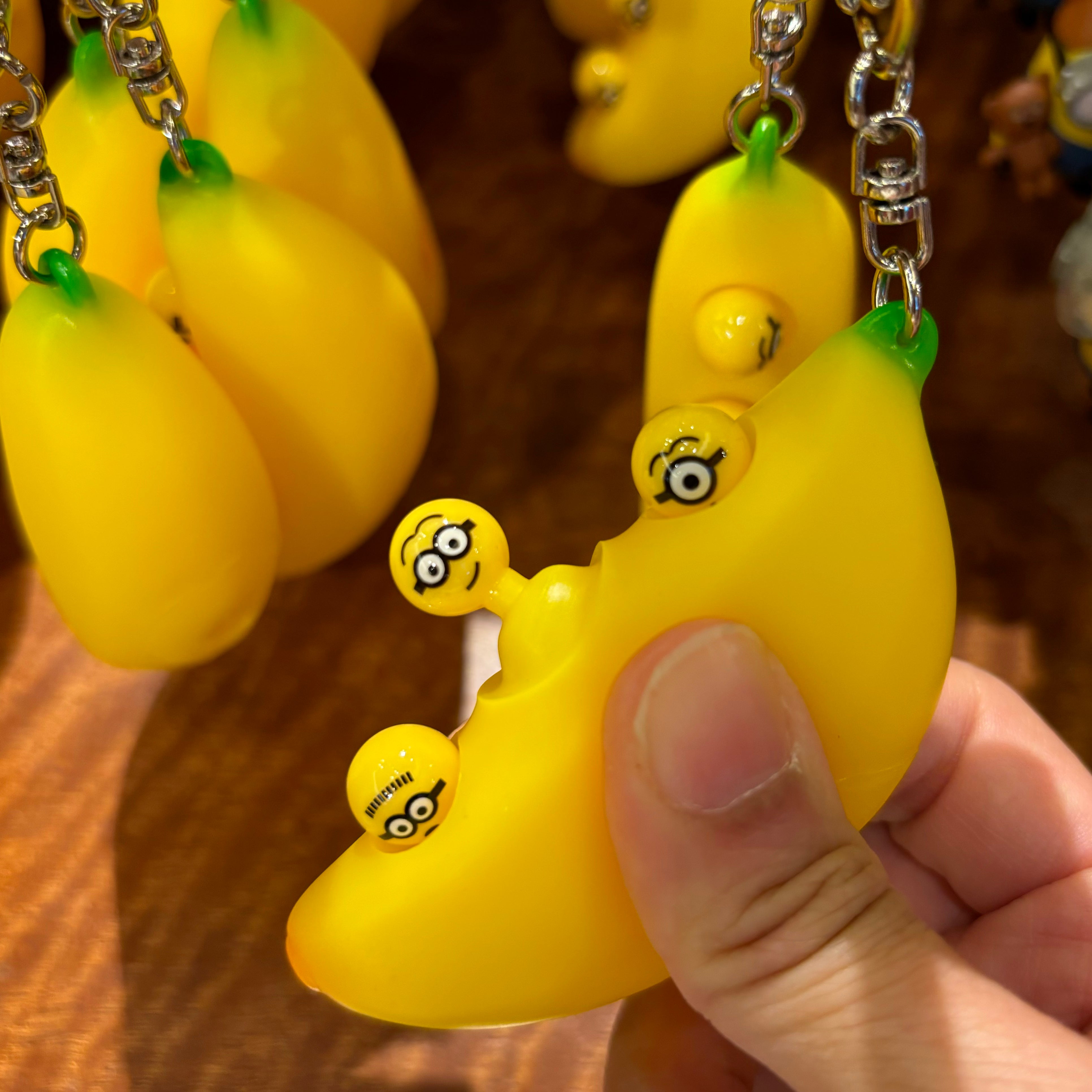 【訂貨】USJ Minions 粒粒按壓香蕉鑰匙扣 掛飾