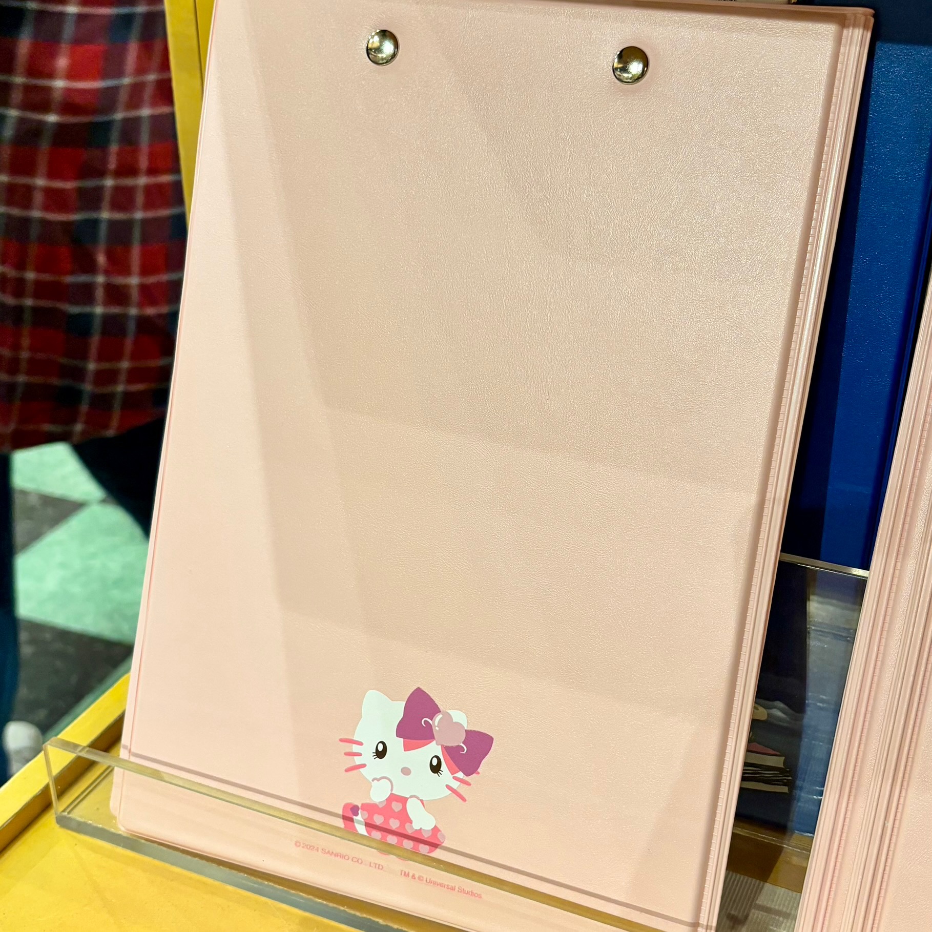【訂貨】USJ Hello Kitty A4 Clipboard Binder 文件夾