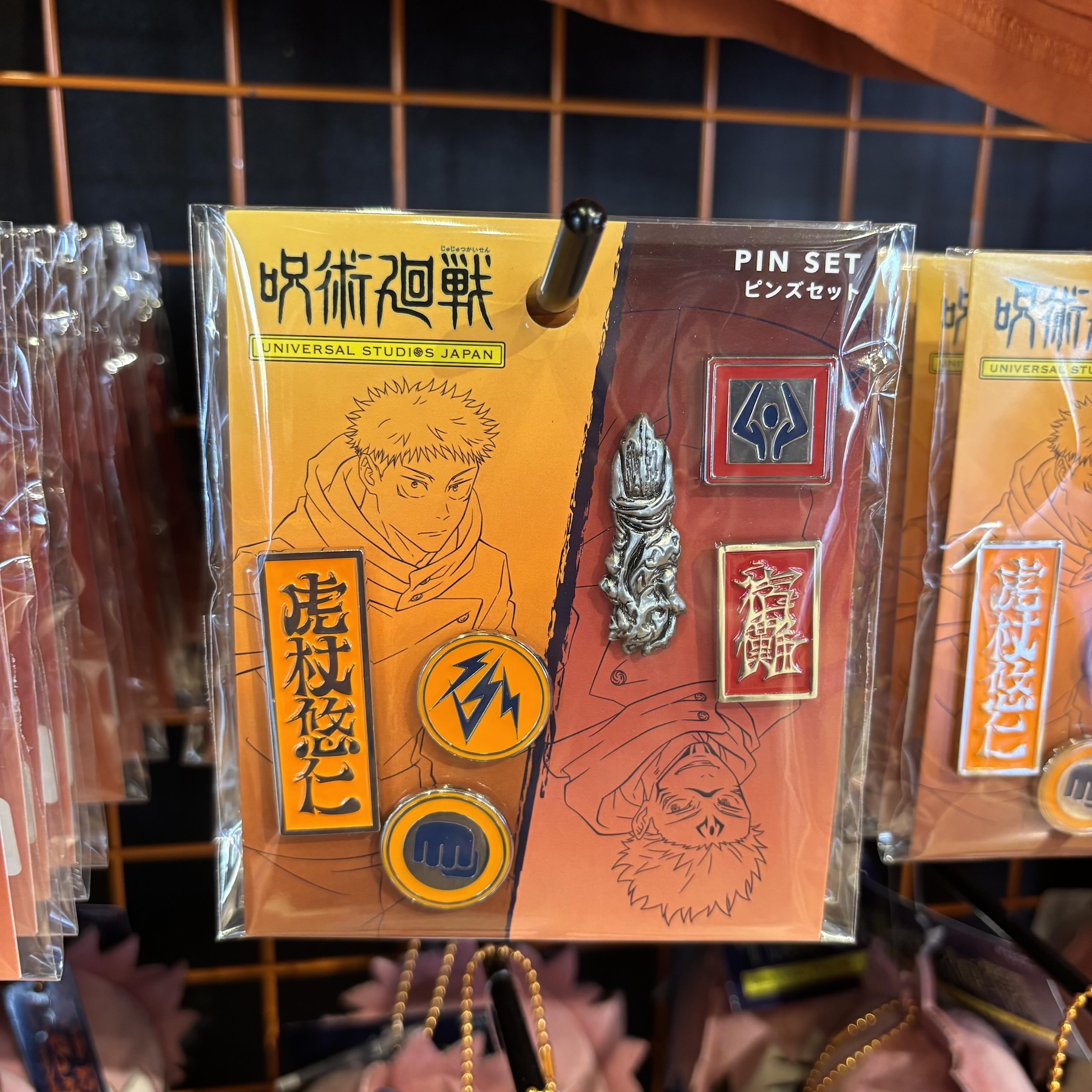 【訂貨】USJ 咒術迴戰 虎杖悠仁 宿儺 襟章 胸針 套裝 6pcs