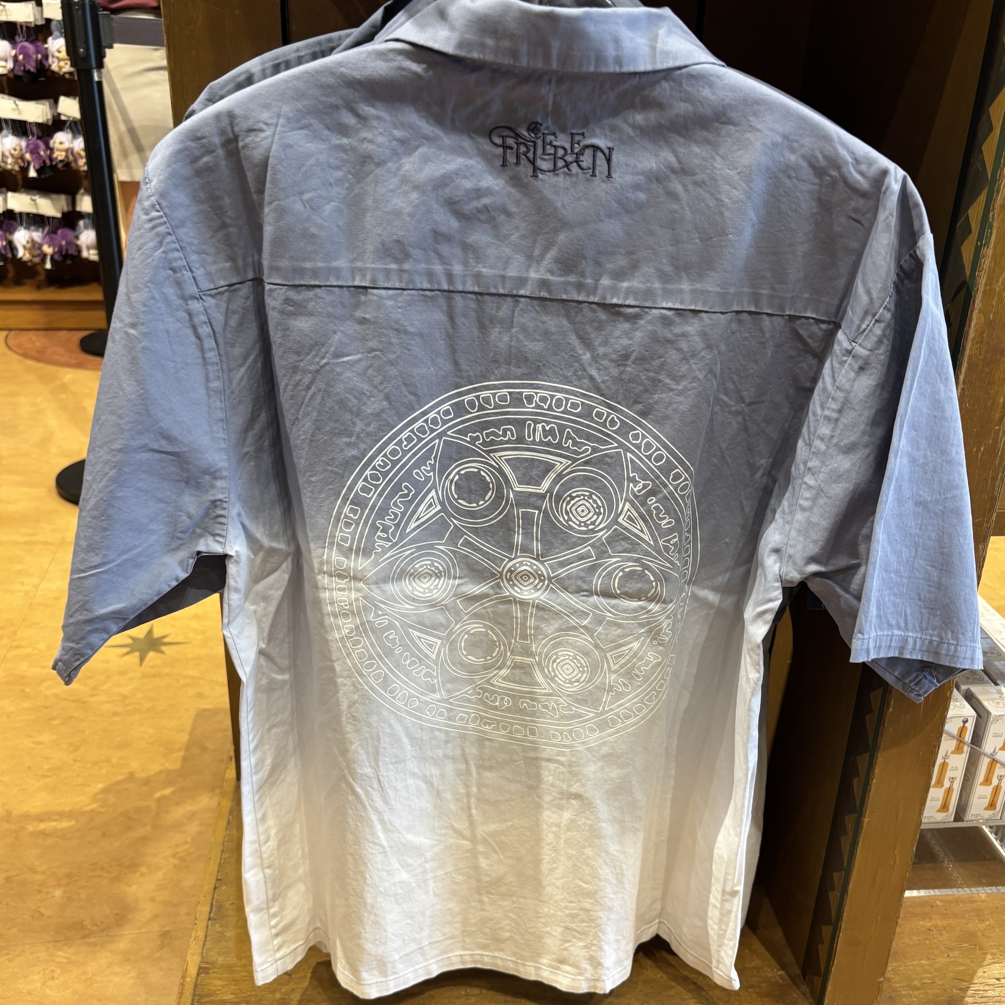 【訂貨】USJ 葬送的芙莉蓮 - 一般攻擊魔法短袖襯衫 恤衫
