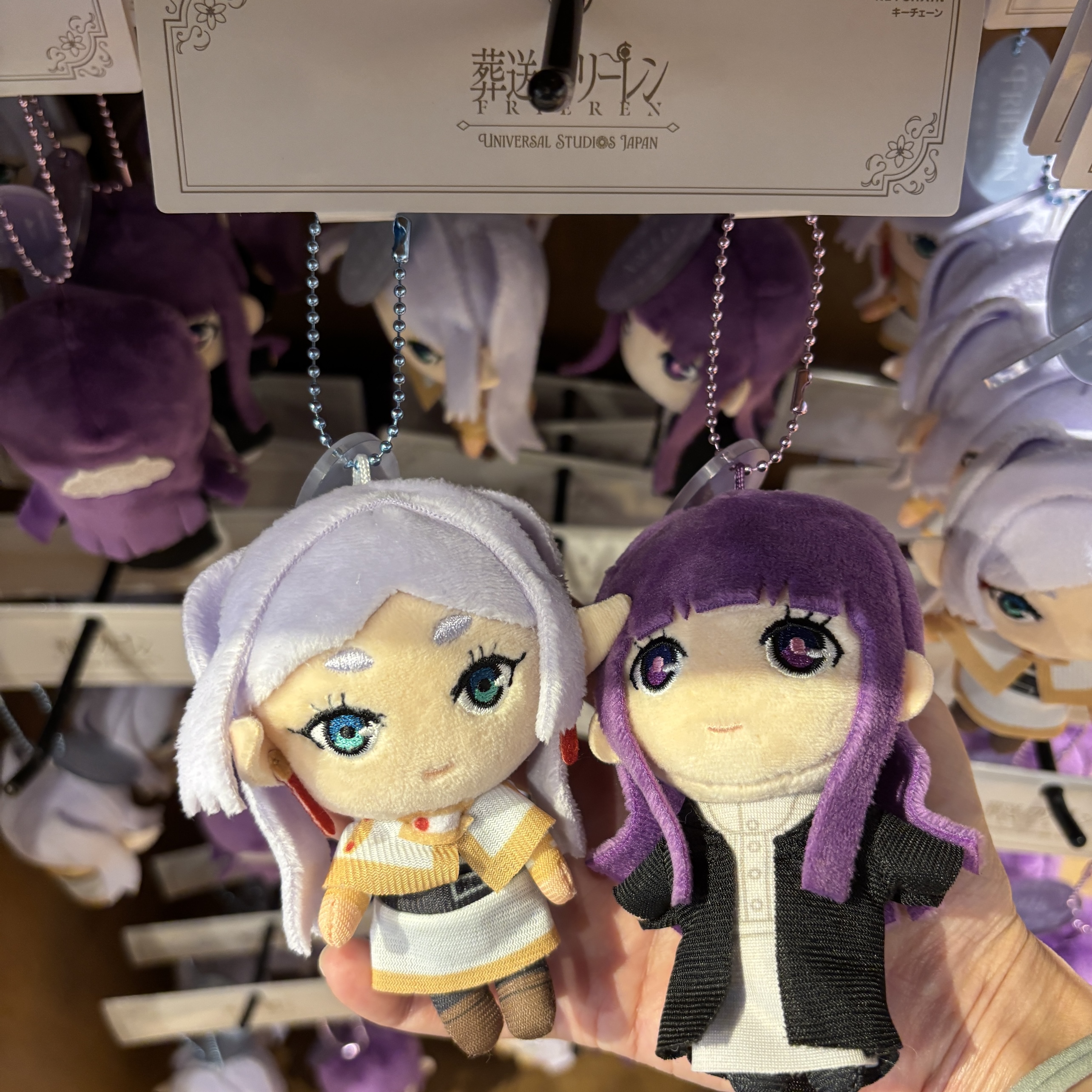【訂貨】USJ 葬送的芙莉蓮 - 芙莉蓮 費倫 孖裝掛飾公仔