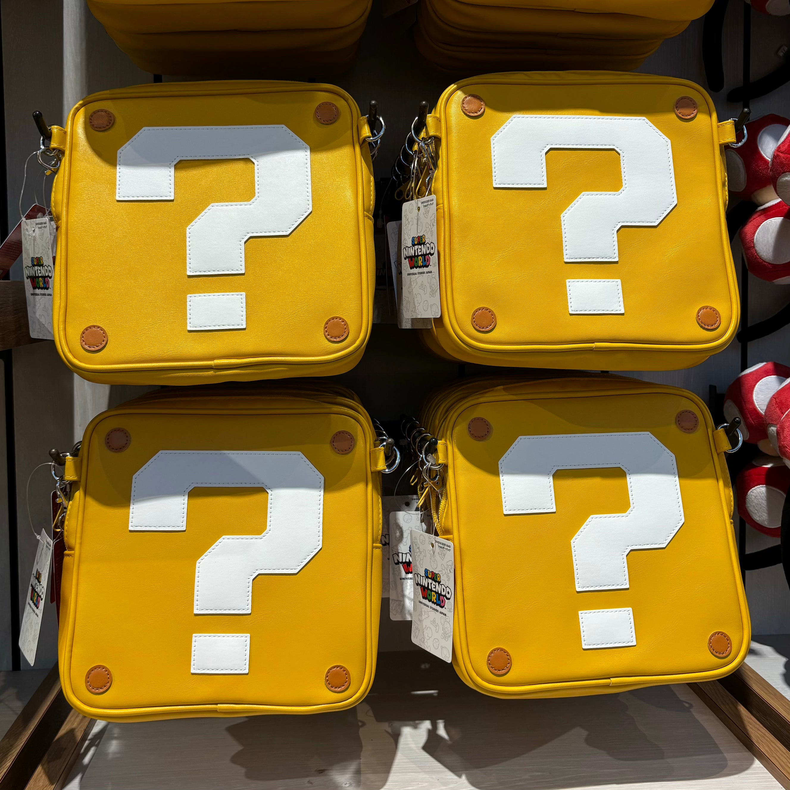 【訂貨】USJ Mario 問號 斜揹袋