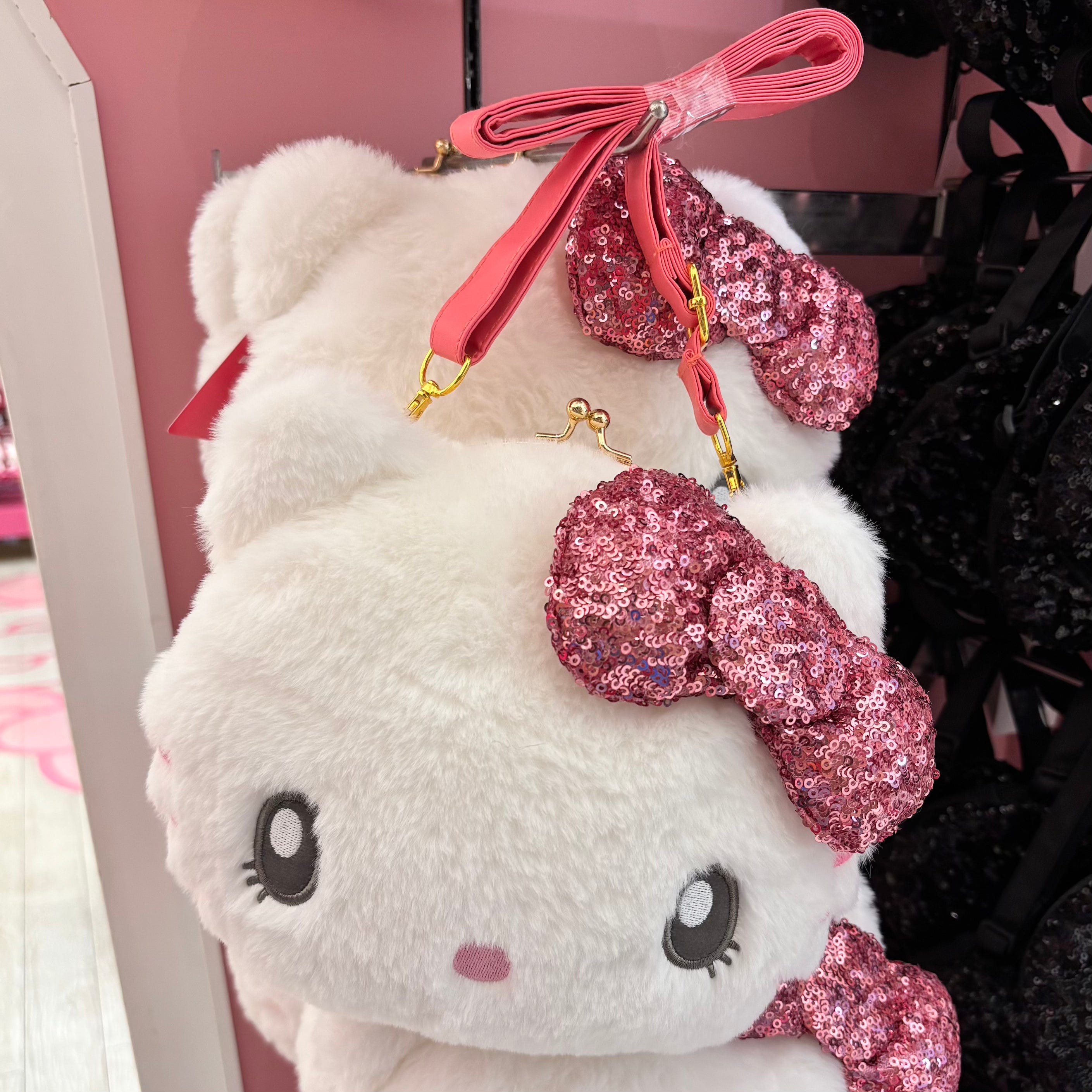 USJ Hello Kitty 口金包斜揹袋 單肩包（閃閃蝴蝶）