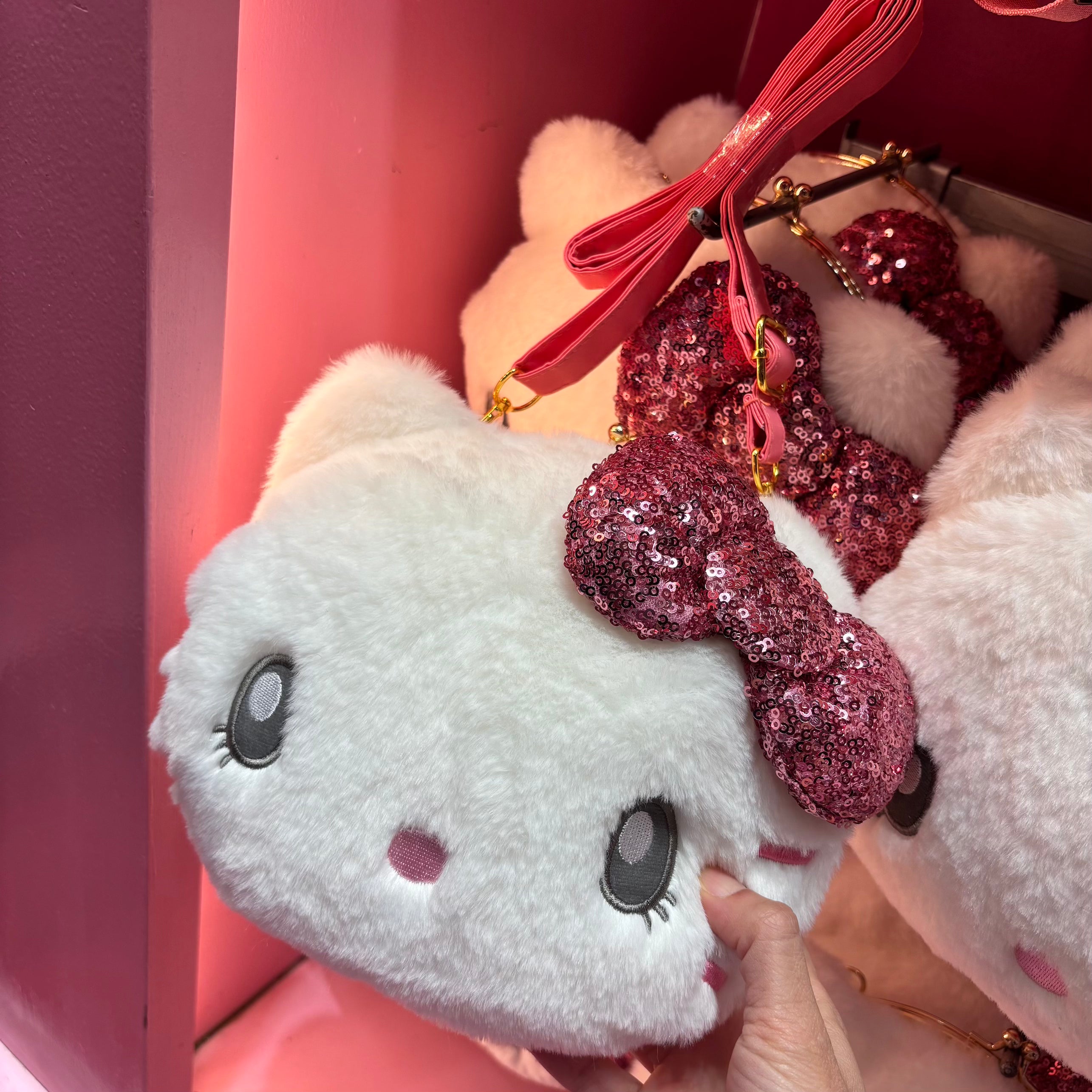 USJ Hello Kitty 口金包斜揹袋 單肩包（閃閃蝴蝶）