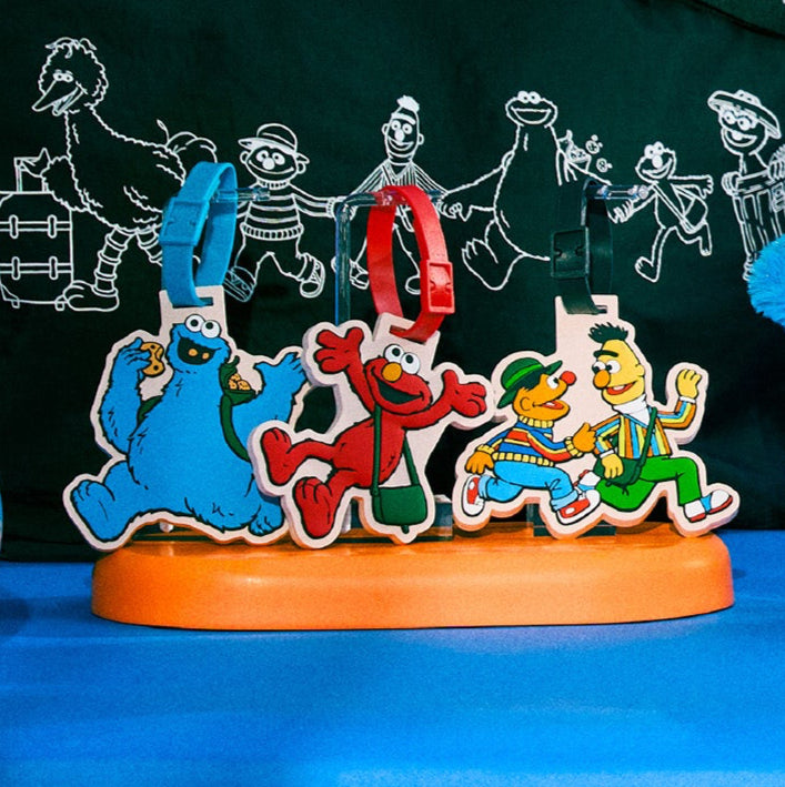 Sesame Street Market Have A Nice Trip - 行李牌