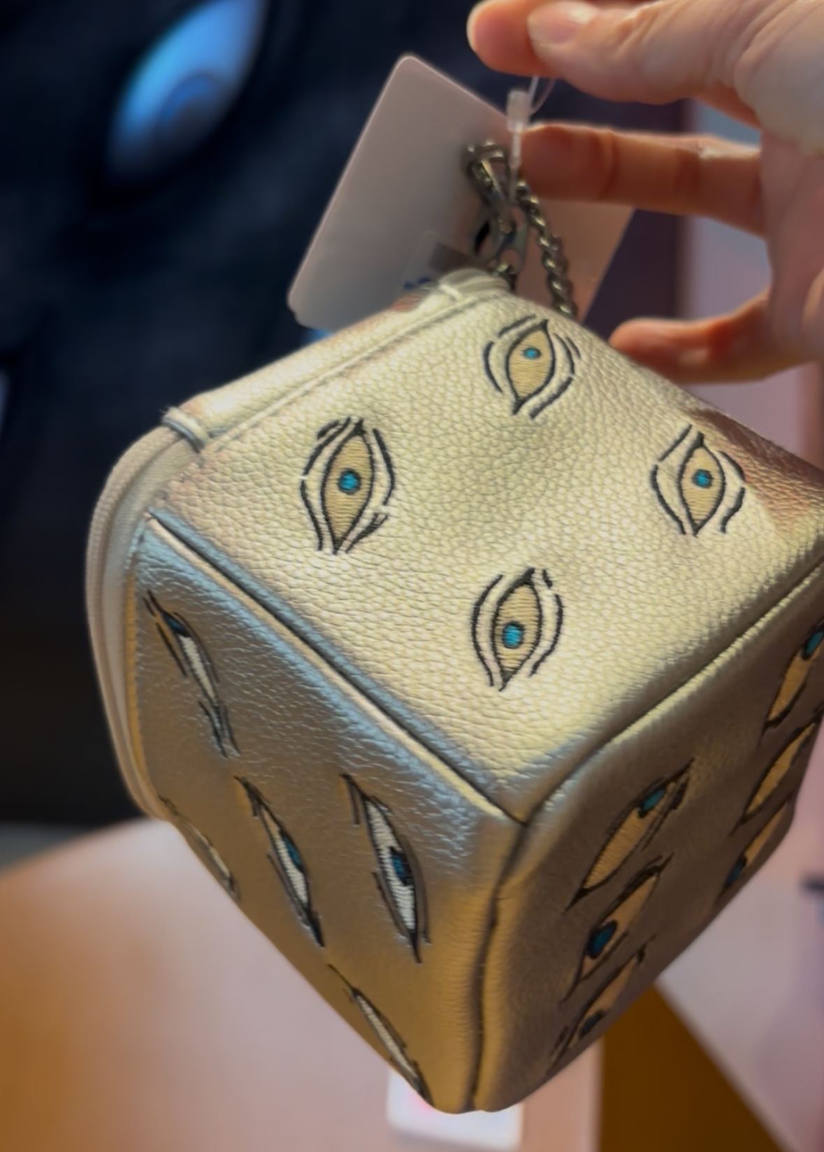 【訂貨】USJ 咒術迴戰 五條悟 獄門疆 收納包 掛飾