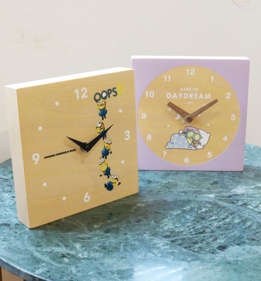 【訂貨】Minions 迷你兵團 小小兵 日本製 木製 2-way 掛牆坐檯鐘