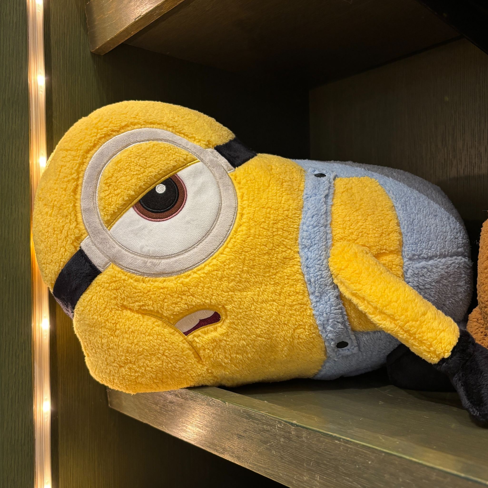 【訂貨】USJ Minions 迷你兵團 小小兵 趴趴大公仔 抱枕 Stuart Cushion