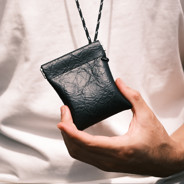 復古人工PU適用airpods耳機包挂繩零錢皮包-Retro's Wear