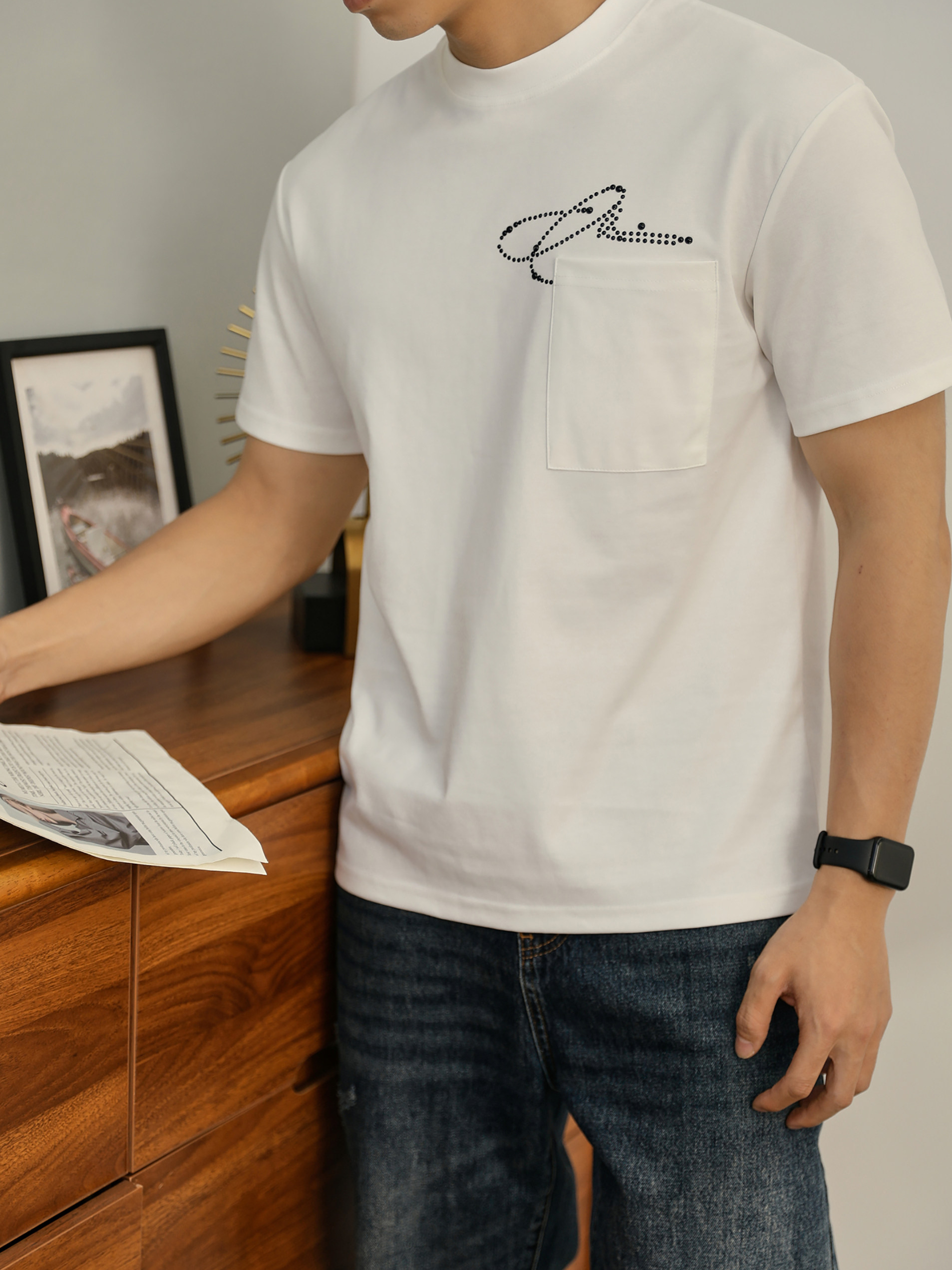 小衆設計感T恤男士夏季燙鑽釘珠體恤寬鬆圓領落肩半袖衫