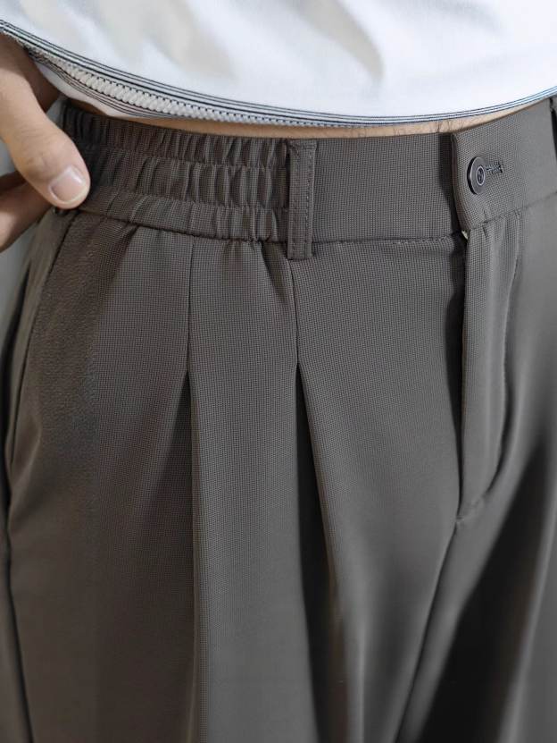 奢感紋理｜仿梭織格彈力舒適男士休閒褲純色褶皺九分褲商務西褲