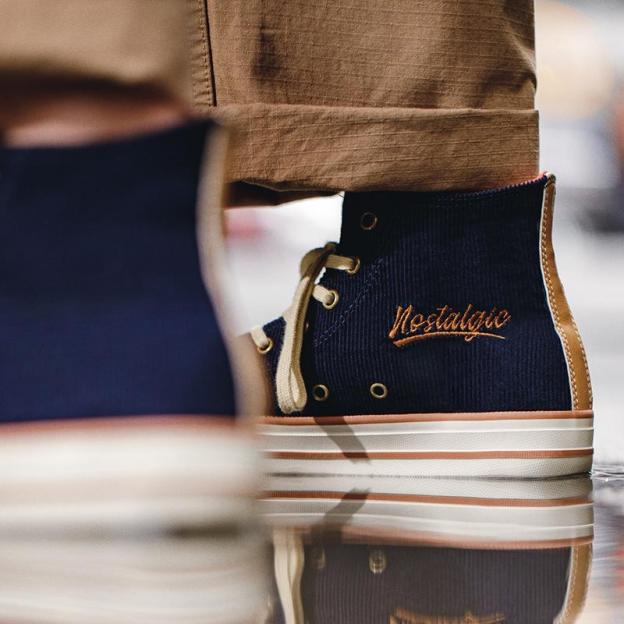 馬登男鞋男士春秋款燈芯絨高幫板鞋潮流低幫休閒布鞋潮鞋子-Retro's Wear