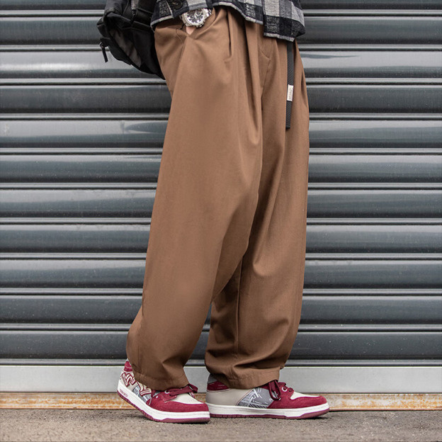 酒紅塗鴉板鞋男鞋2024春季新款小眾復古街頭運動休閒鞋-Retro's Wear