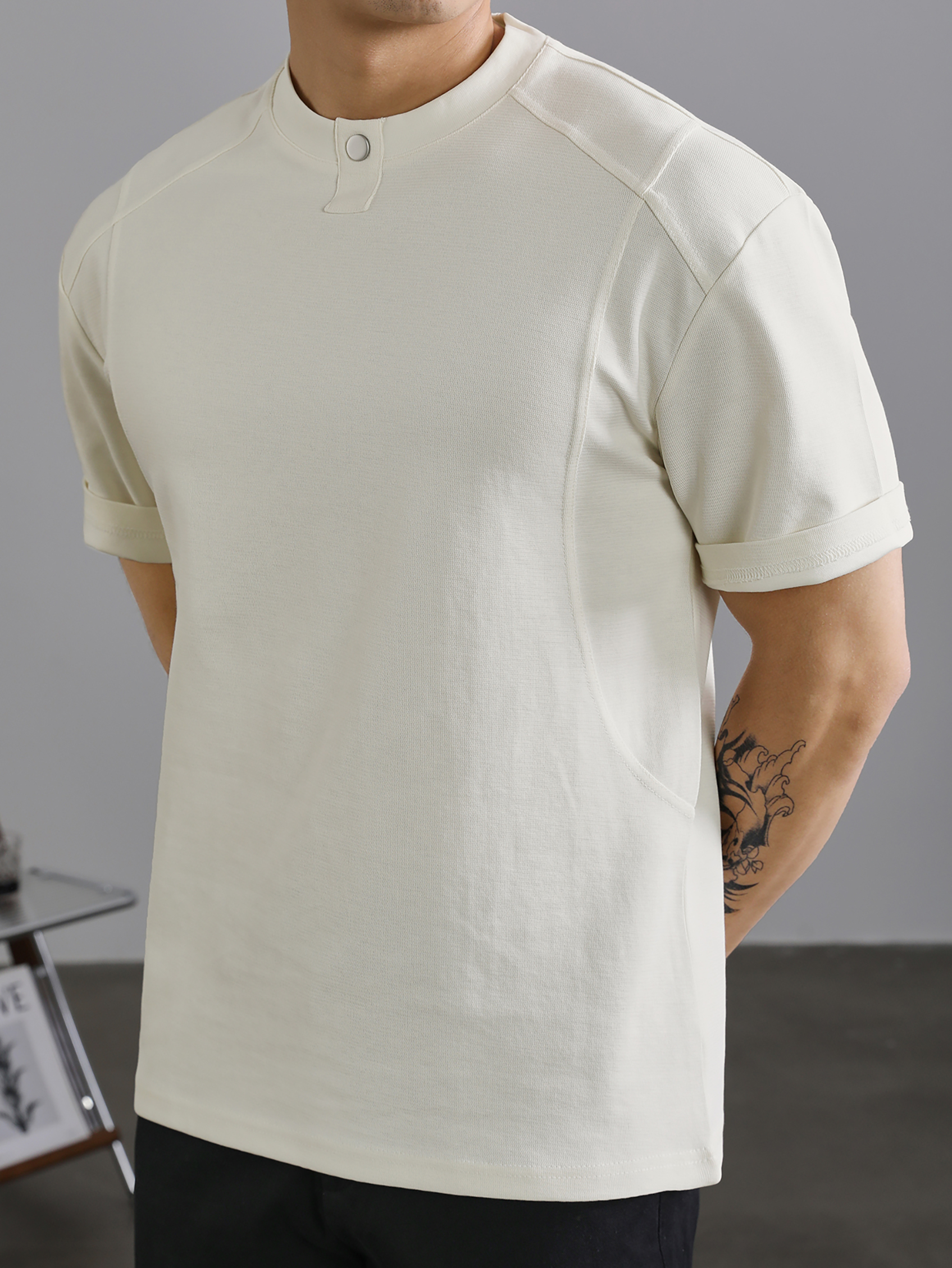 潮牌設計感鉚釘裝飾圓領短袖T恤男款夏季小領口休閒體恤上衣