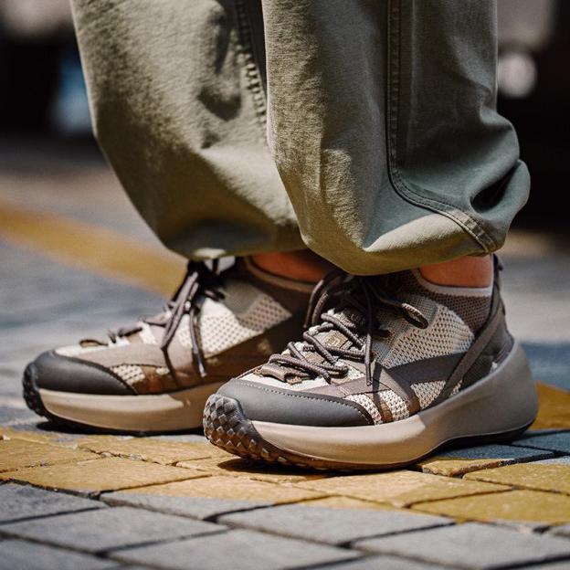 男鞋2022夏季新款透氣飛織鞋潮輕便休閑運動鞋慢跑軟底老爹鞋-Retro's Wear