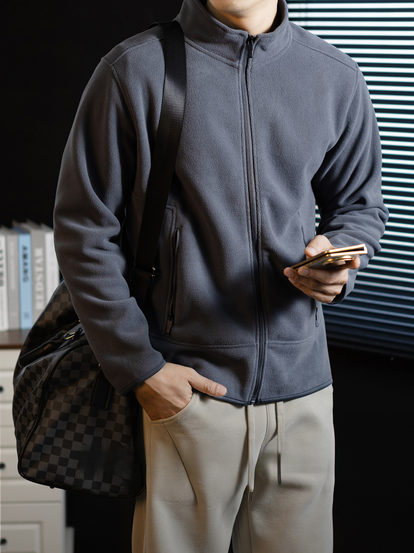 聚热暖绒 | 冬日立领摇粒绒拉链男士外套高端蓄热保暖商务通勤风