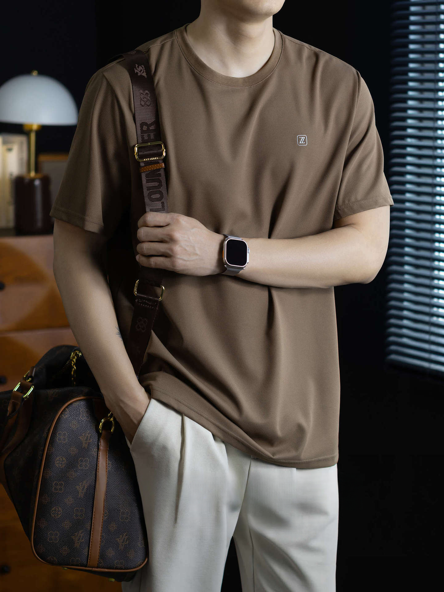 冰絲錦氨涼感免燙商務短袖T恤男夏季高端3D字母垂感透氣運動上衣