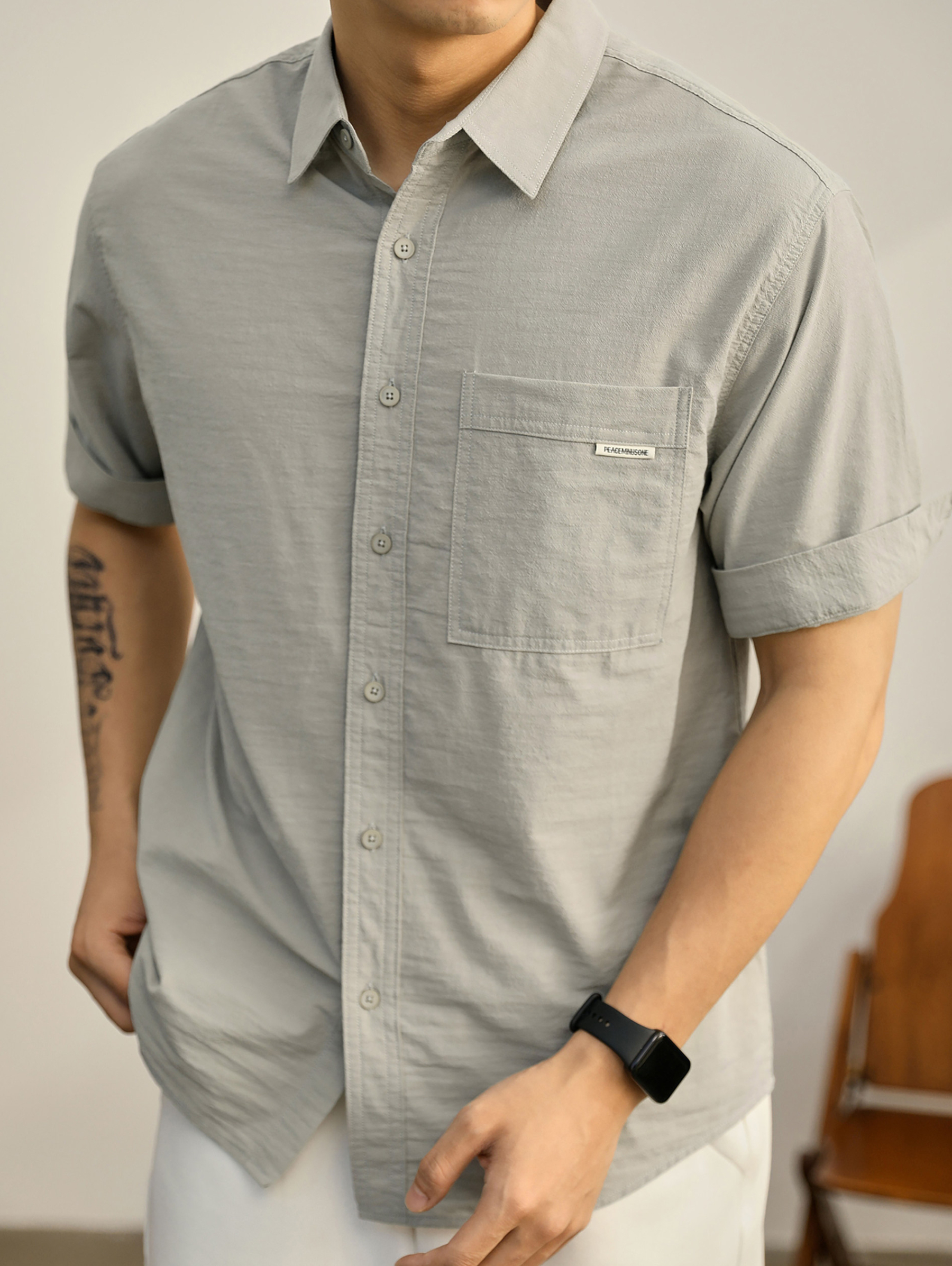 潮流時尚翻領短袖襯衣男士高級感輕奢壓皺薄款紗感單穿襯衫