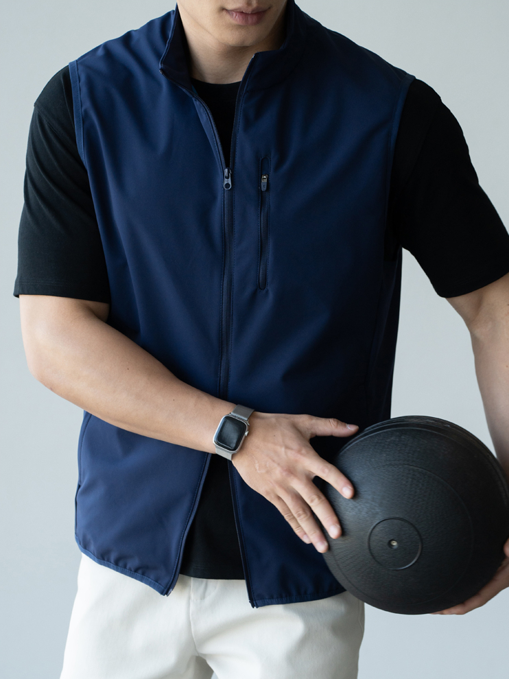 輕量化抗皺透氣馬甲男2025夏季防風門襟通勤戶外上衣