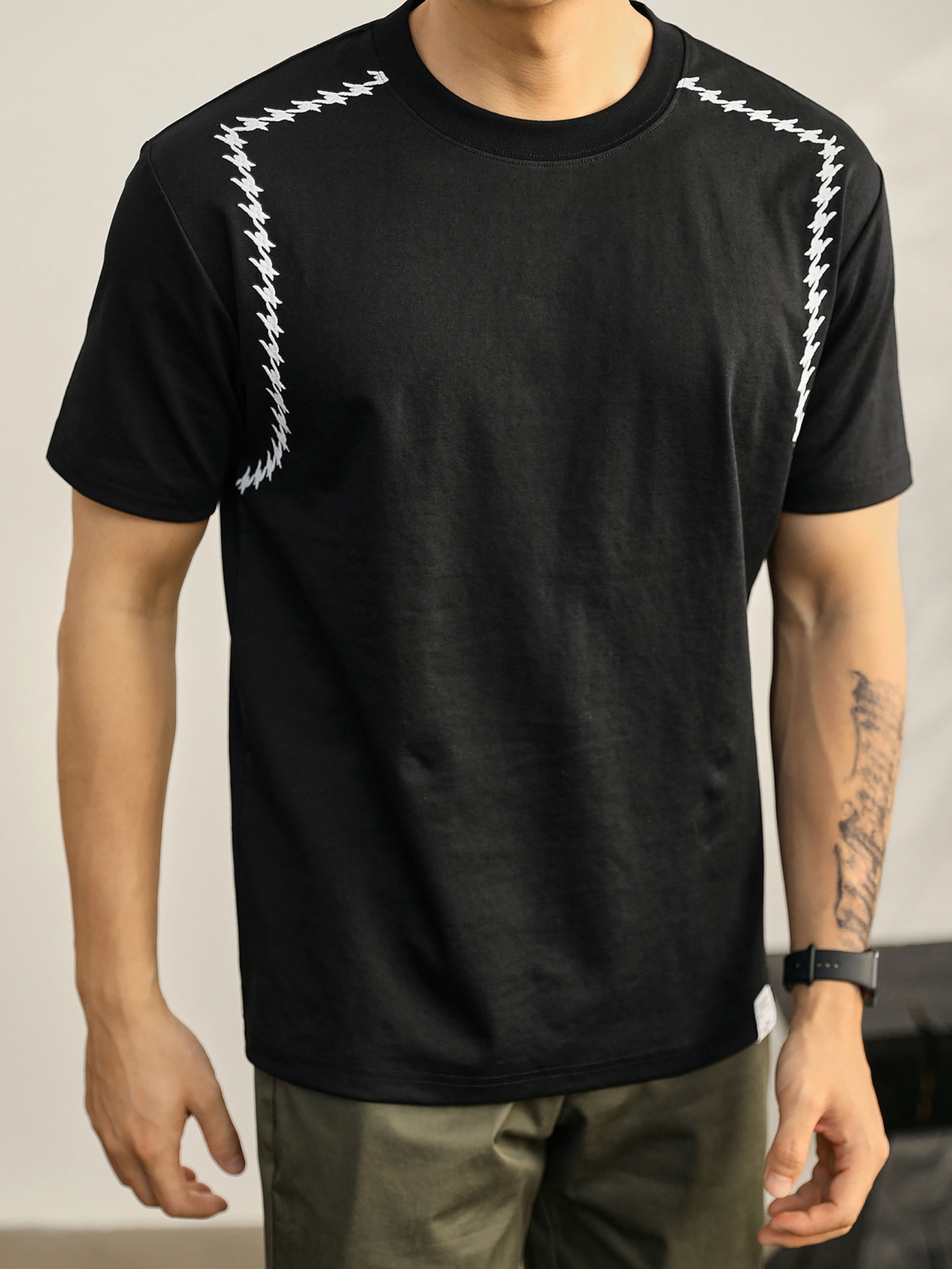 男夏季重磅冰感棉舒適圓領短袖時尚千鳥紋刺繡對稱分割線T恤