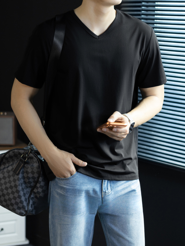 冰絲莫代爾雲感棉V領短袖T恤男士夏季2026休閒涼感純色薄款體恤衫