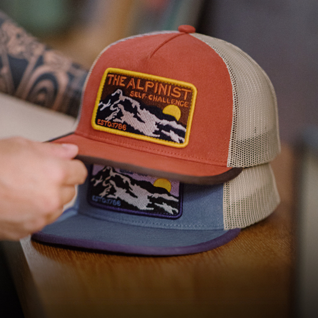 美式復古撞色拼接平沿棒球帽刺繡透氣網眼鴨舌帽男女