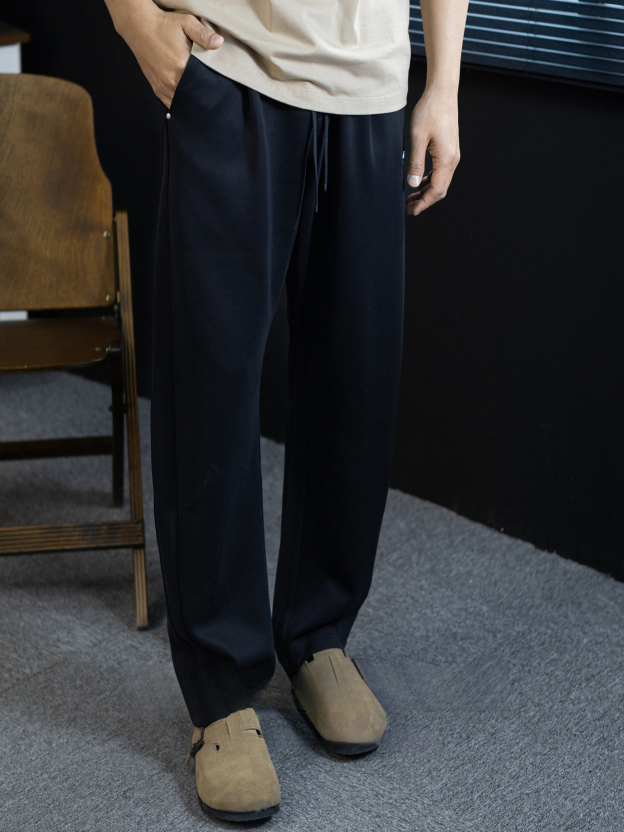 輕奢垂墜抗皺男士休閒褲2026新款抽繩腰刺繡口袋高級感寬鬆直筒褲