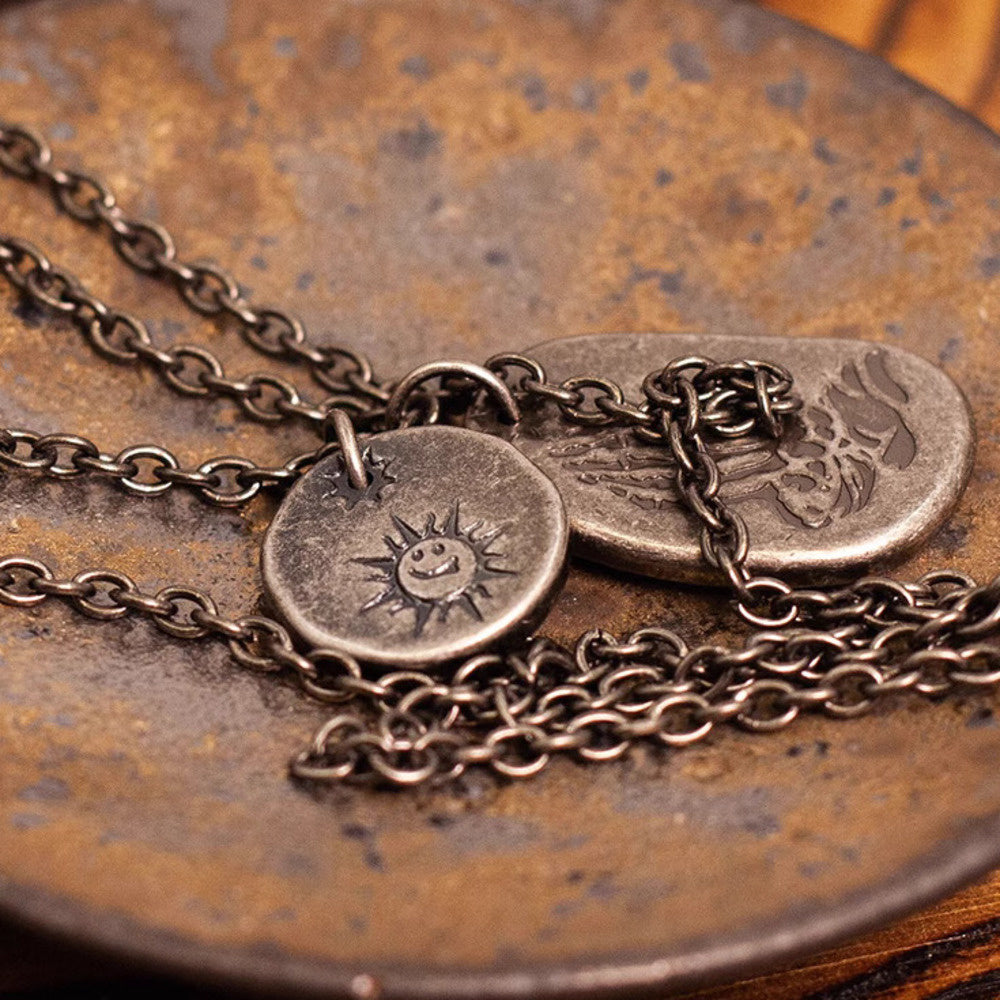 祈禱之手做舊吊墜钛鋼百搭項鏈