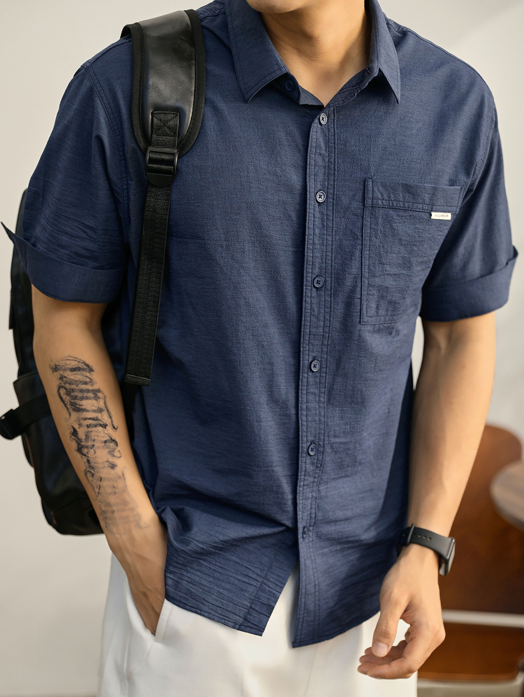 潮流時尚翻領短袖襯衣男士高級感輕奢壓皺薄款紗感單穿襯衫