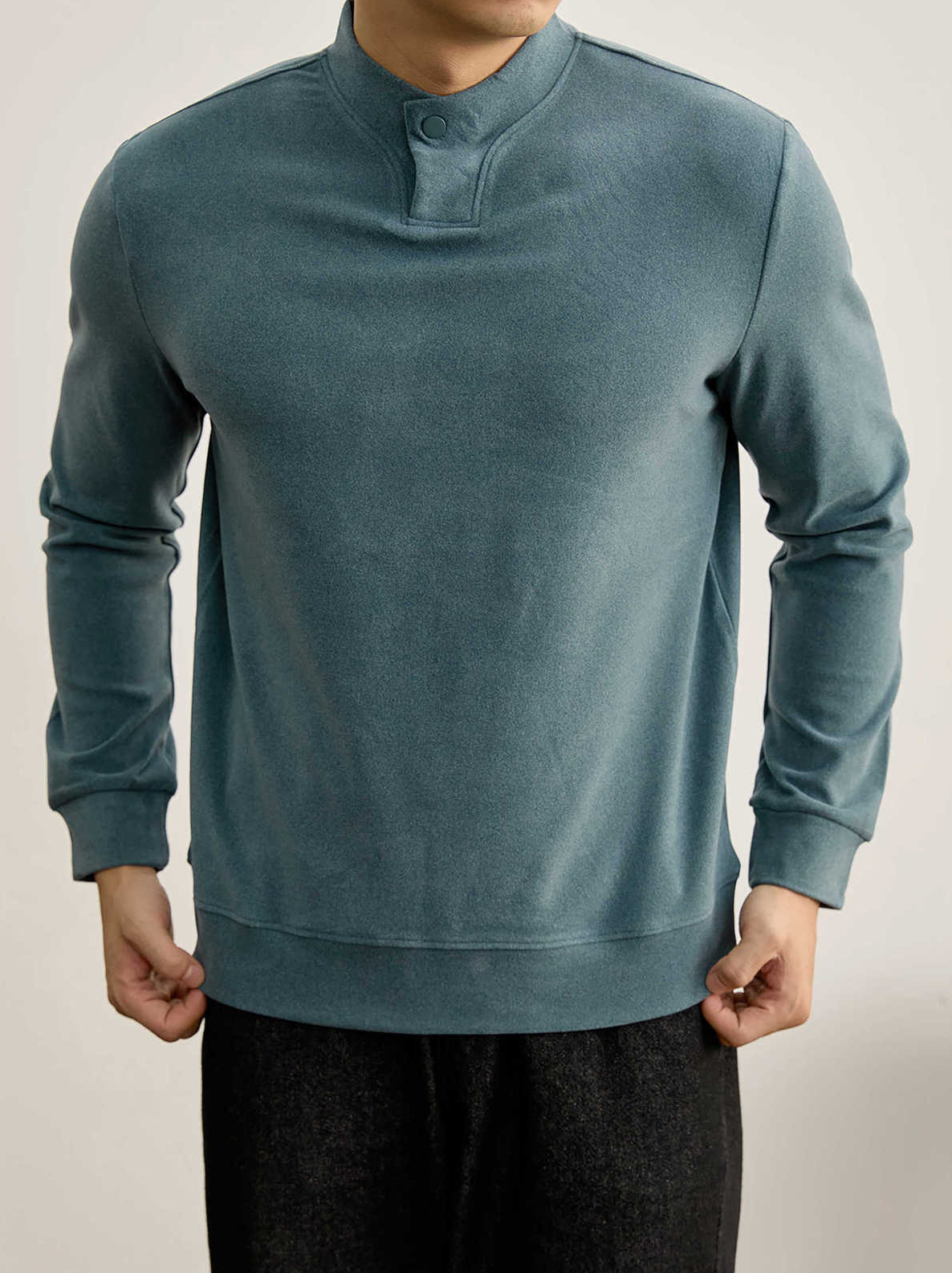 莫蘭迪色系冬季保暖德絨打底衫衛衣復古風一粒扣中領上衣男