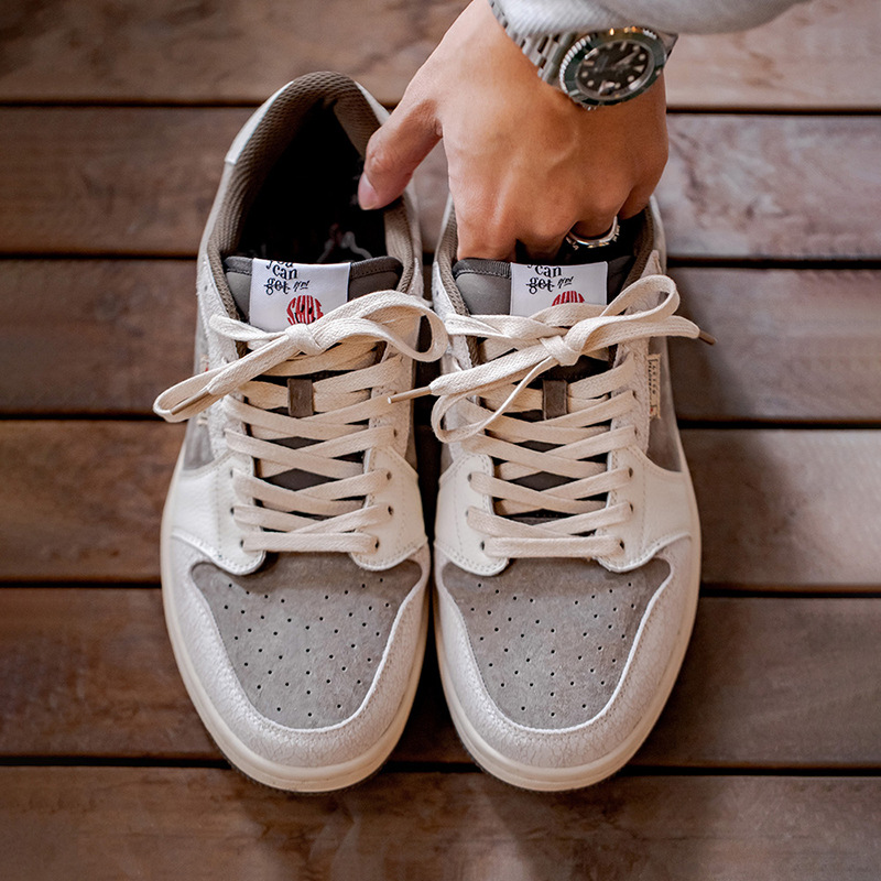 MRA笑臉刺繡板鞋男鞋2024新款小眾設計美式復古百搭運動休閒潮鞋-Retro's Wear