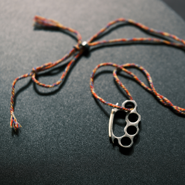 拳擊指虎鑰匙扣硬漢風黃銅掛件手鏈飾品男-Retro's Wear