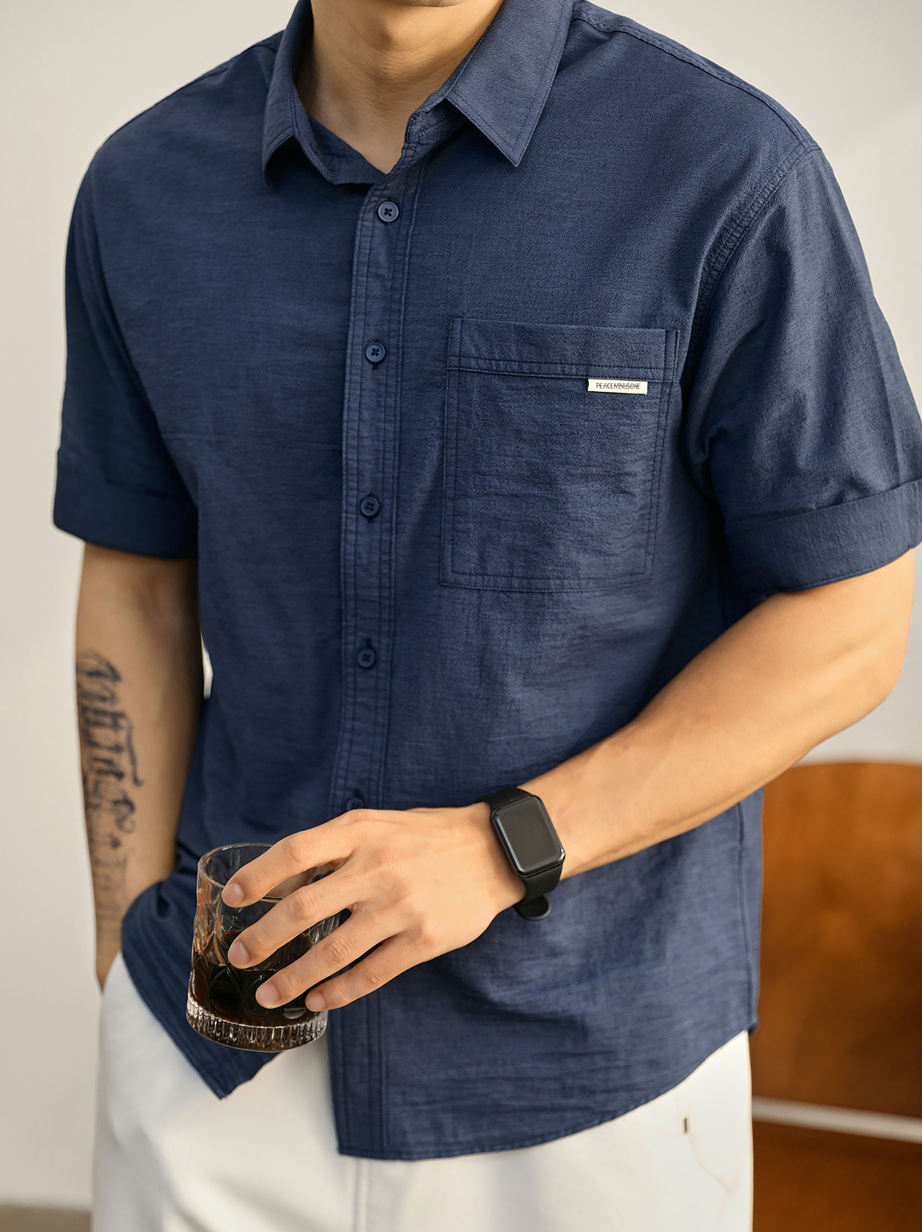 潮流時尚翻領短袖襯衣男士高級感輕奢壓皺薄款紗感單穿襯衫