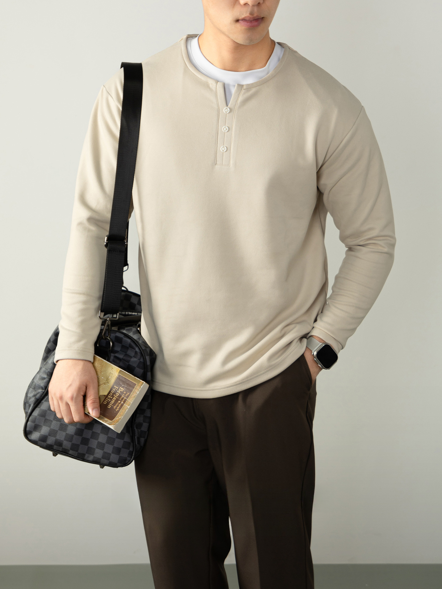 意式老錢風| 加絨加厚保暖內裏亨利領長袖T恤男裝秋冬舒適打底衫