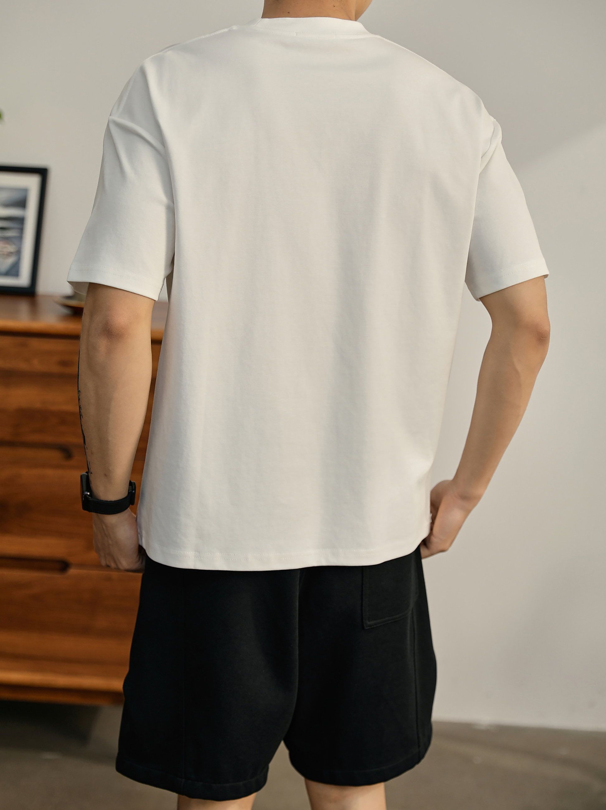 潮牌青春活力感寬鬆T恤男生夏日簡約英文壓膠落肩親膚棉短袖